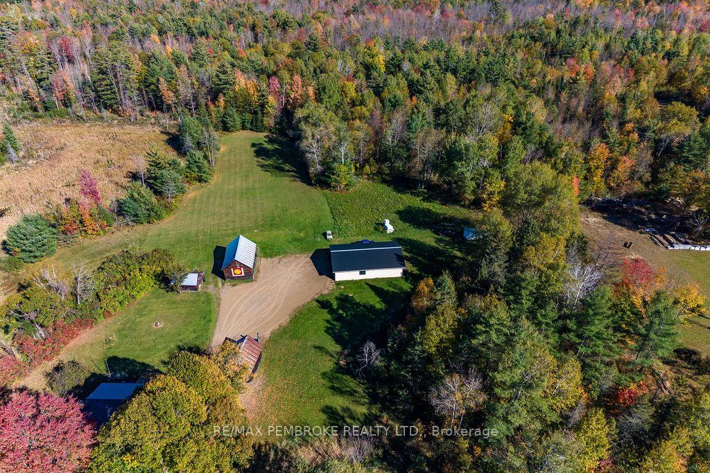 Photo 42 of 37800 41 Highway, North Algona Wilberforce, North Algona/Wilberforce Twp — HOMEH