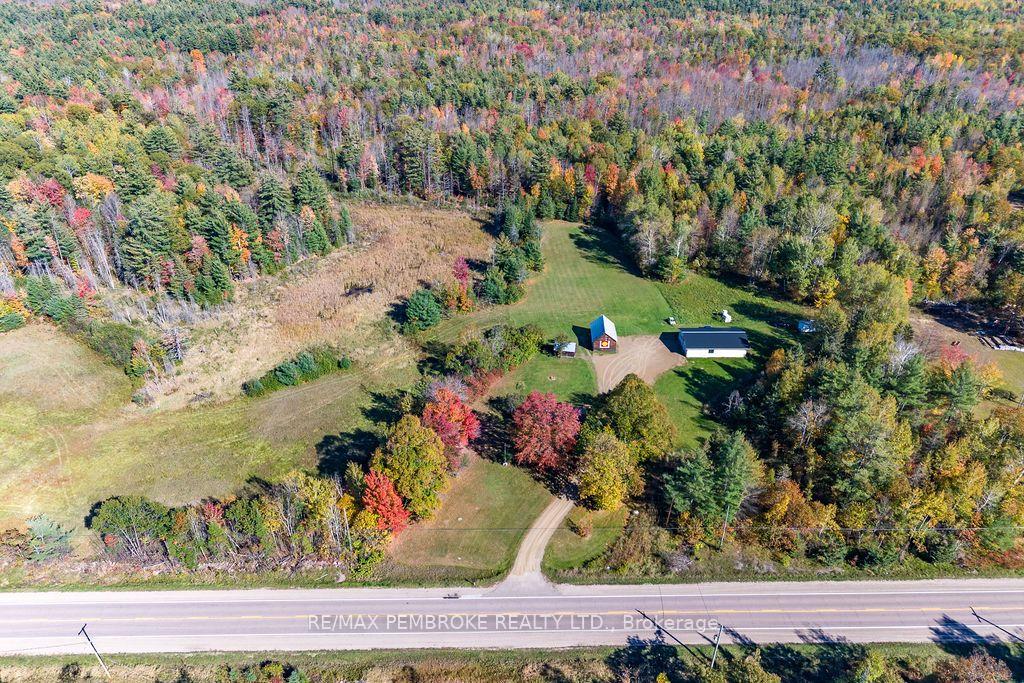 Photo 43 of 37800 41 Highway, North Algona Wilberforce, North Algona/Wilberforce Twp — HOMEH