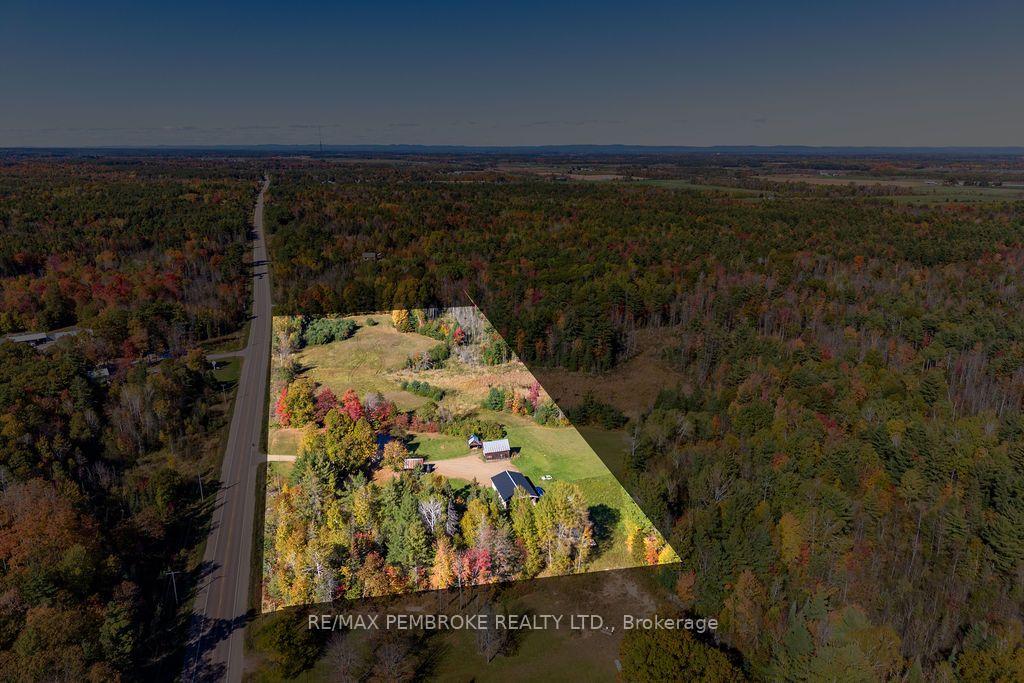 Photo 44 of 37800 41 Highway, North Algona Wilberforce, North Algona/Wilberforce Twp — HOMEH