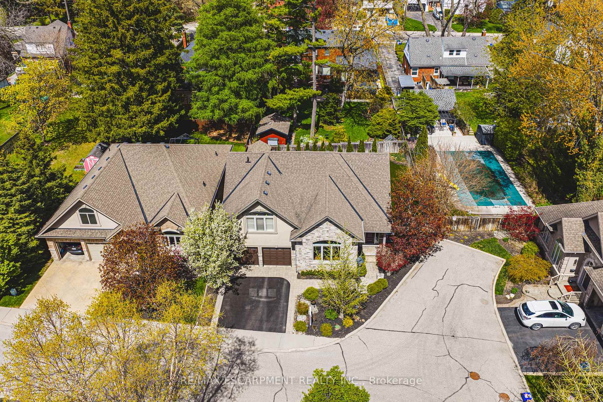 Photo 3 of Unit 3, 976 Shadeland Avenue, Burlington, LaSalle — HOMEH