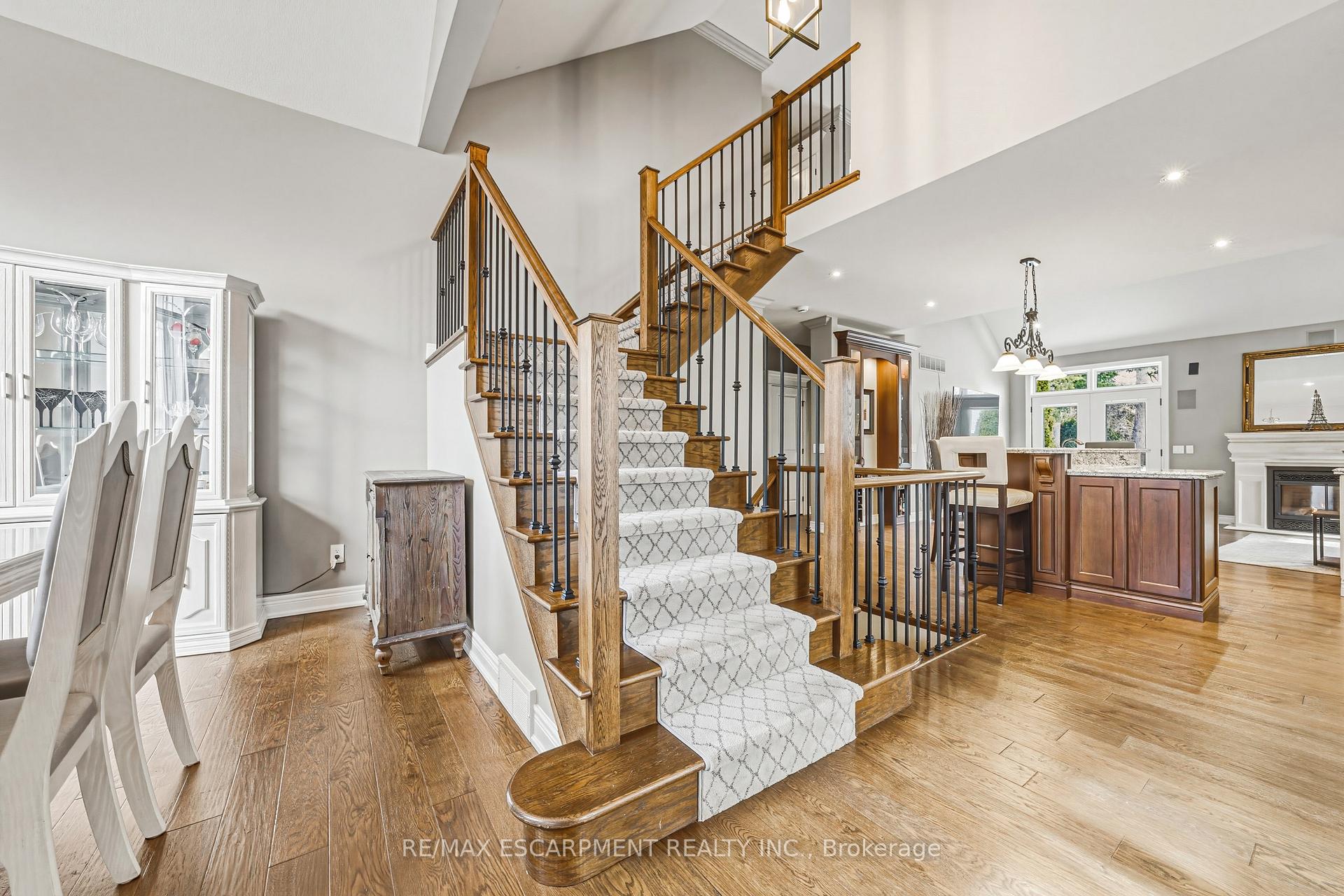 Photo 5 of Unit 3, 976 Shadeland Avenue, Burlington, LaSalle — HOMEH