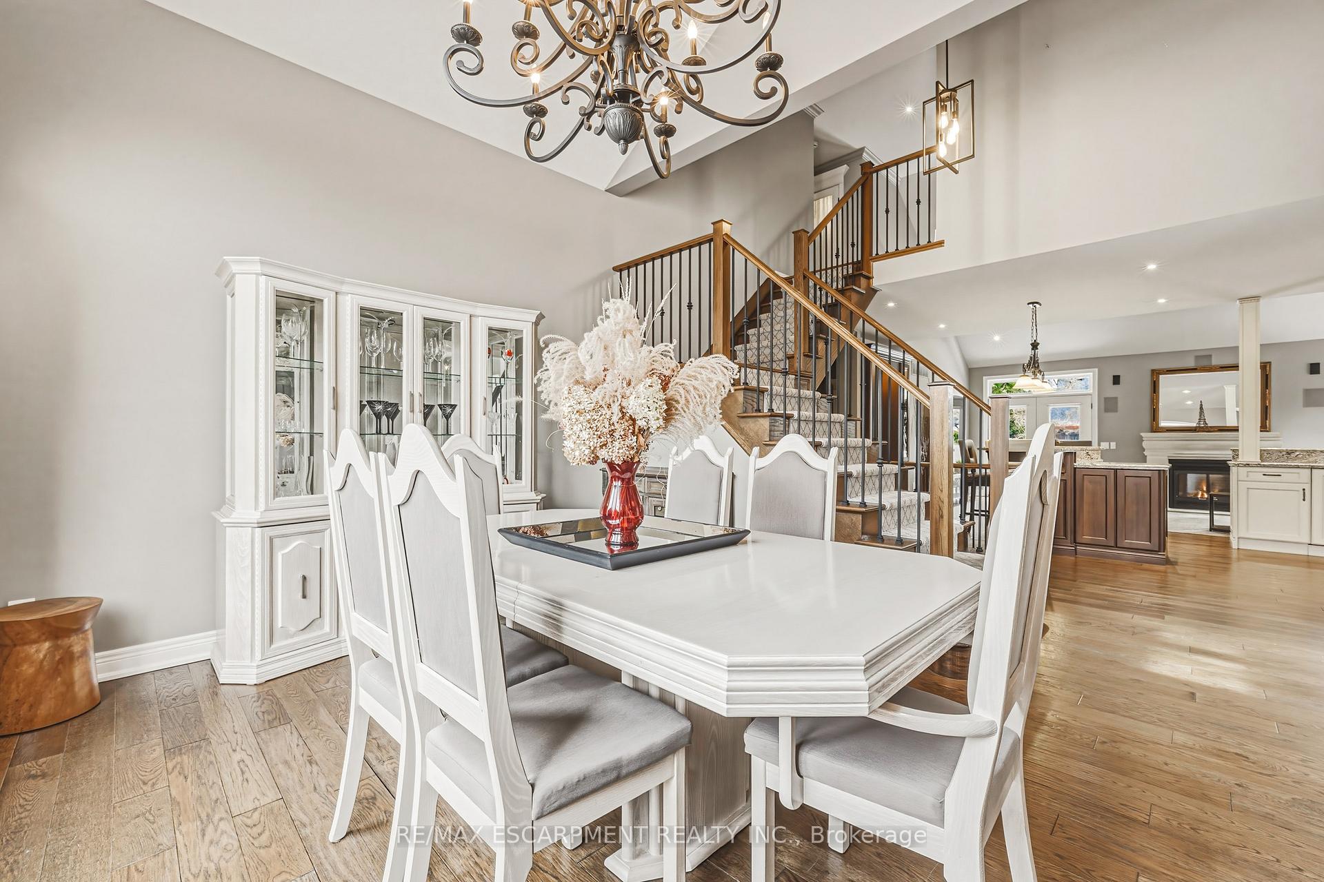 Photo 7 of Unit 3, 976 Shadeland Avenue, Burlington, LaSalle — HOMEH