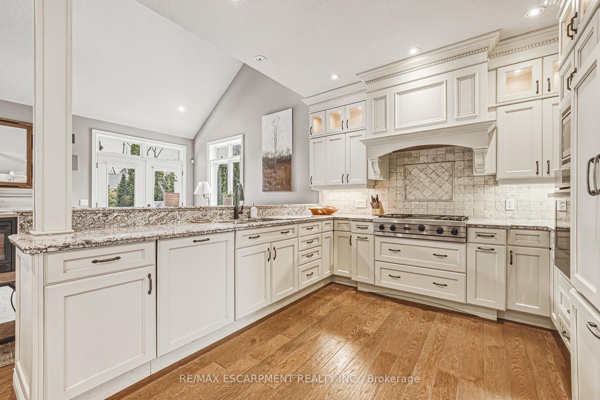 Photo 11 of Unit 3, 976 Shadeland Avenue, Burlington, LaSalle — HOMEH