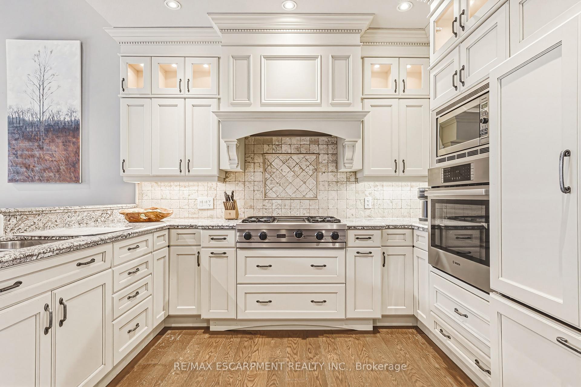 Photo 12 of Unit 3, 976 Shadeland Avenue, Burlington, LaSalle — HOMEH