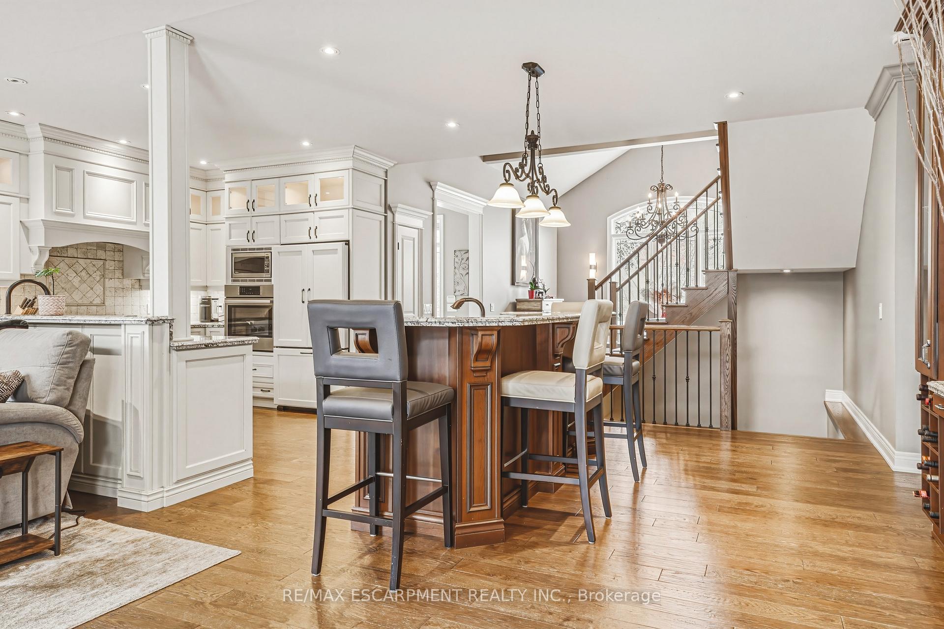 Photo 14 of Unit 3, 976 Shadeland Avenue, Burlington, LaSalle — HOMEH