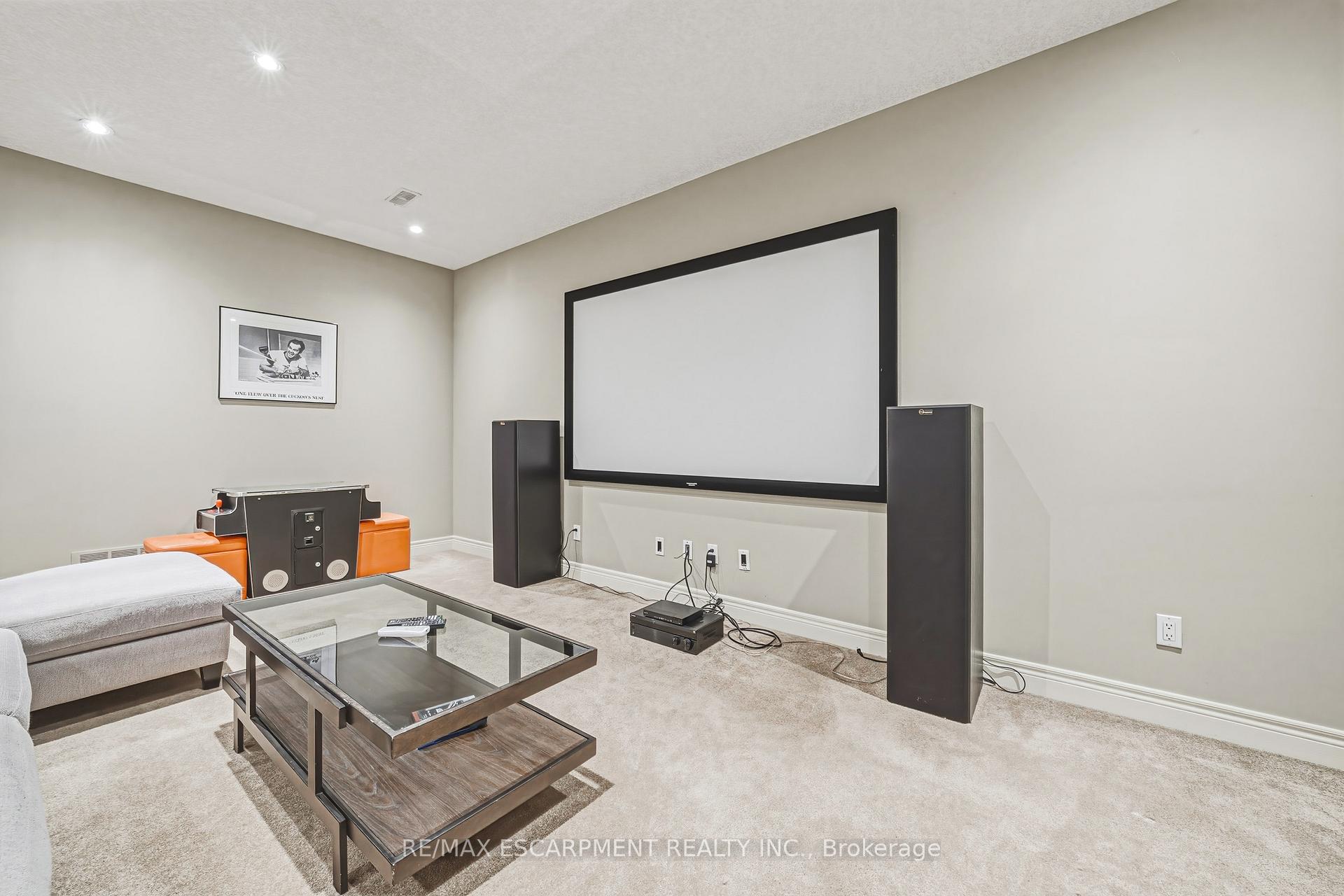 Photo 34 of Unit 3, 976 Shadeland Avenue, Burlington, LaSalle — HOMEH