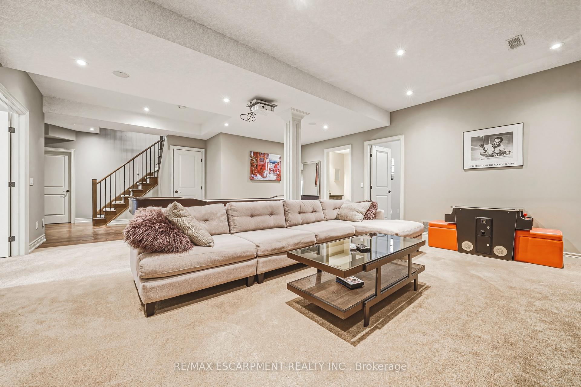 Photo 35 of Unit 3, 976 Shadeland Avenue, Burlington, LaSalle — HOMEH