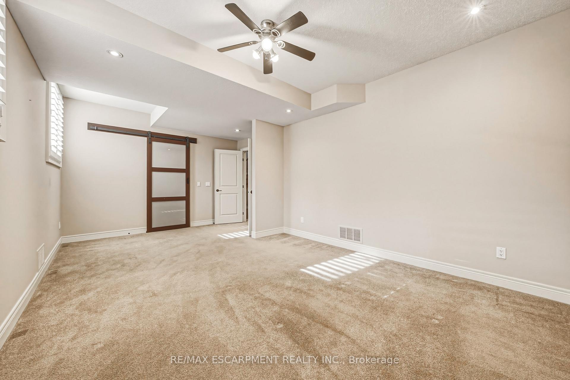 Photo 37 of Unit 3, 976 Shadeland Avenue, Burlington, LaSalle — HOMEH