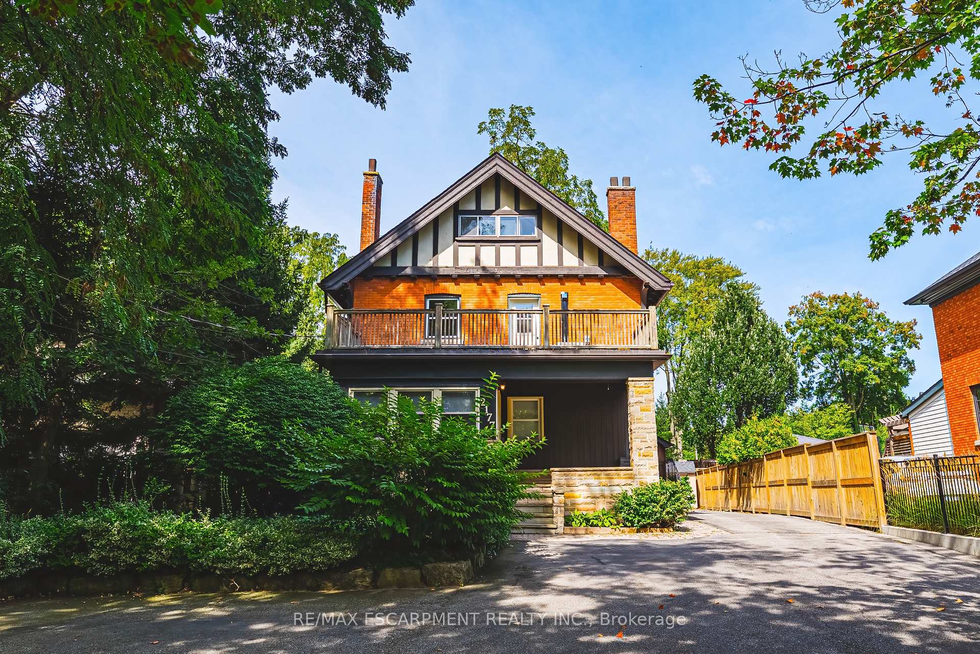 Photo 2 of 2177 Lakeshore Road, Burlington, Brant — HOMEH