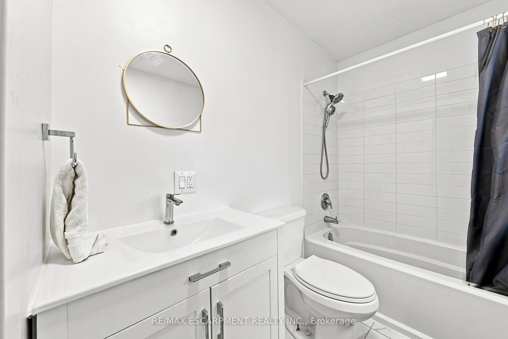 Photo 14 of 2177 Lakeshore Road, Burlington, Brant — HOMEH