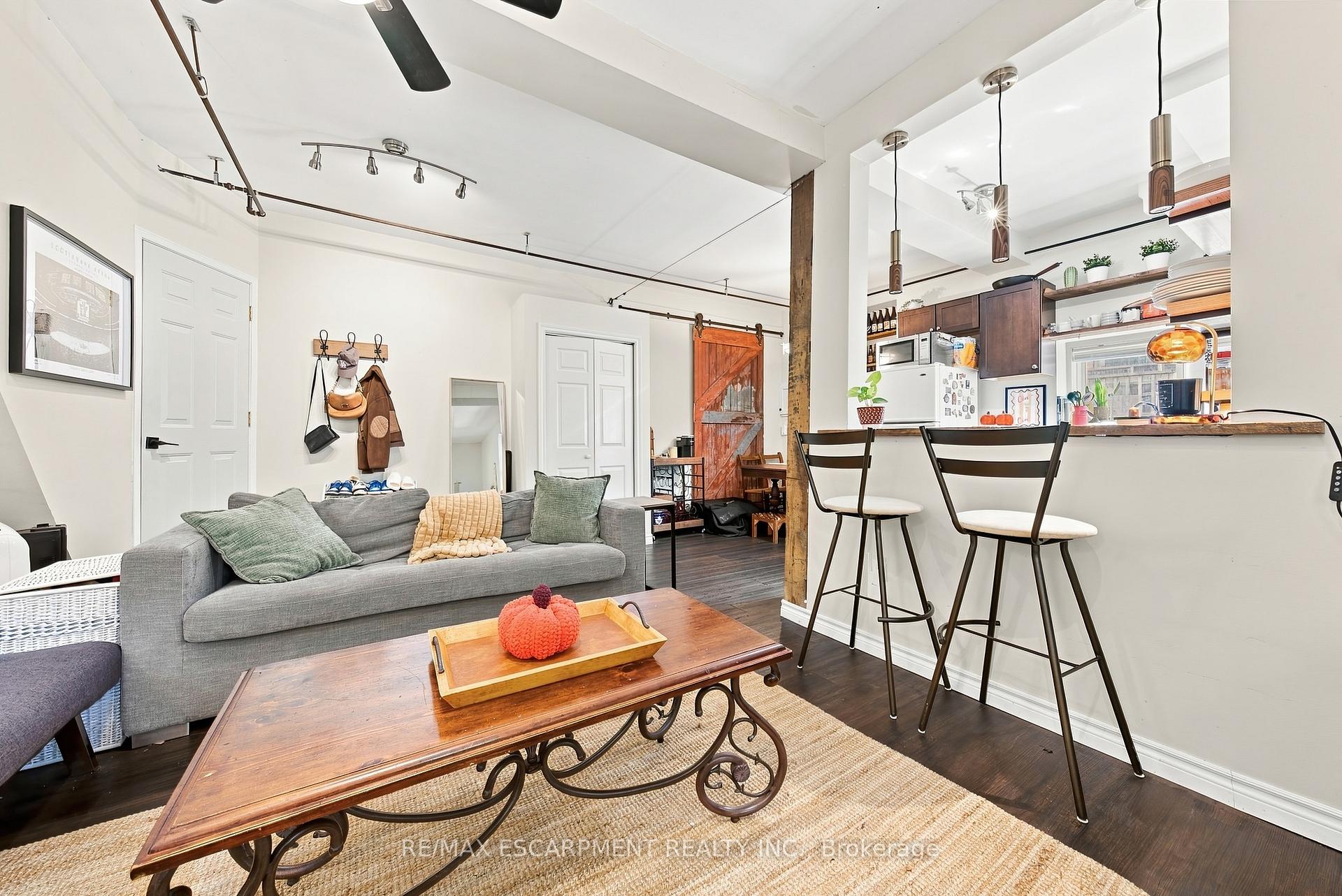 Photo 18 of 2177 Lakeshore Road, Burlington, Brant — HOMEH