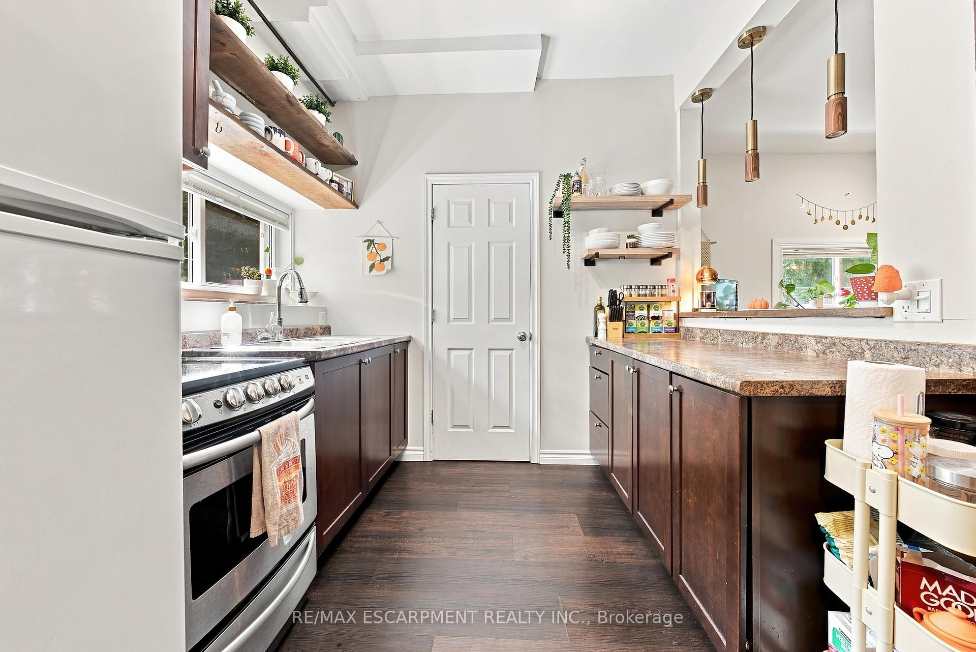 Photo 19 of 2177 Lakeshore Road, Burlington, Brant — HOMEH