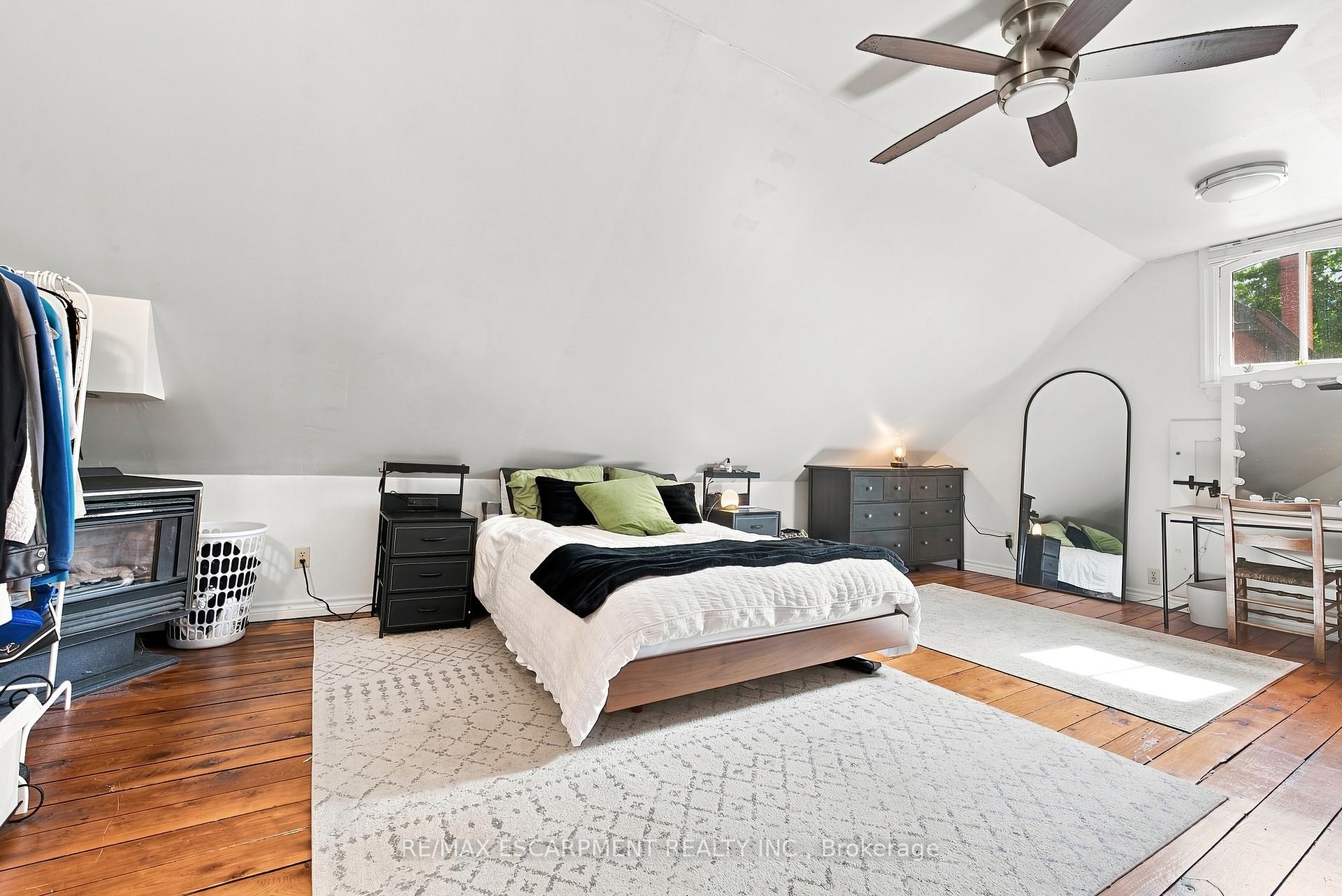 Photo 22 of 2177 Lakeshore Road, Burlington, Brant — HOMEH