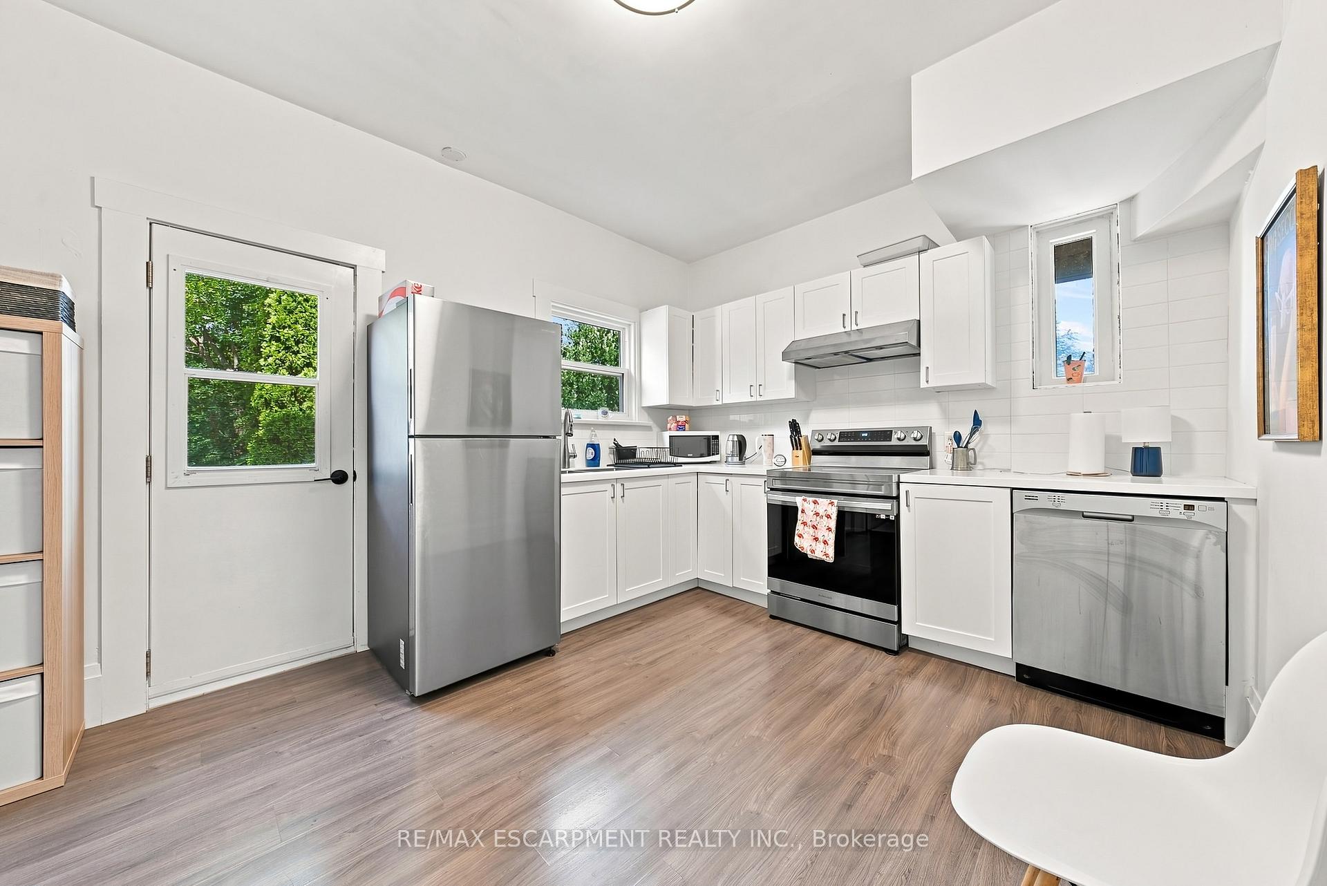 Photo 31 of 2177 Lakeshore Road, Burlington, Brant — HOMEH
