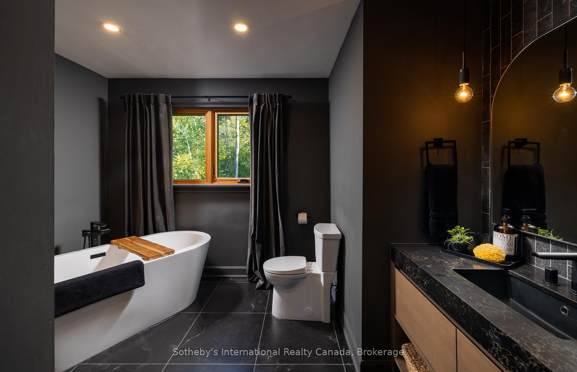 Photo 33 of 174 Timmons Street, Blue Mountains — HOMEH