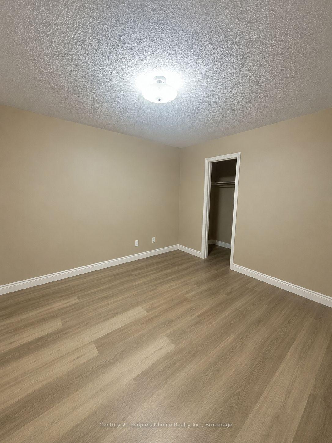 Photo 6 of 670 Macbeth Heights, Mississauga, Meadowvale Village — HOMEH