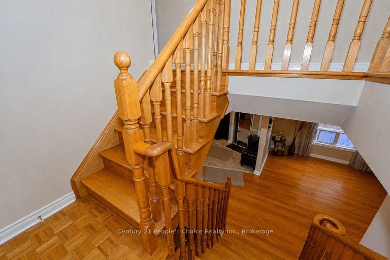 Photo 13 of 670 Macbeth Heights, Mississauga, Meadowvale Village — HOMEH