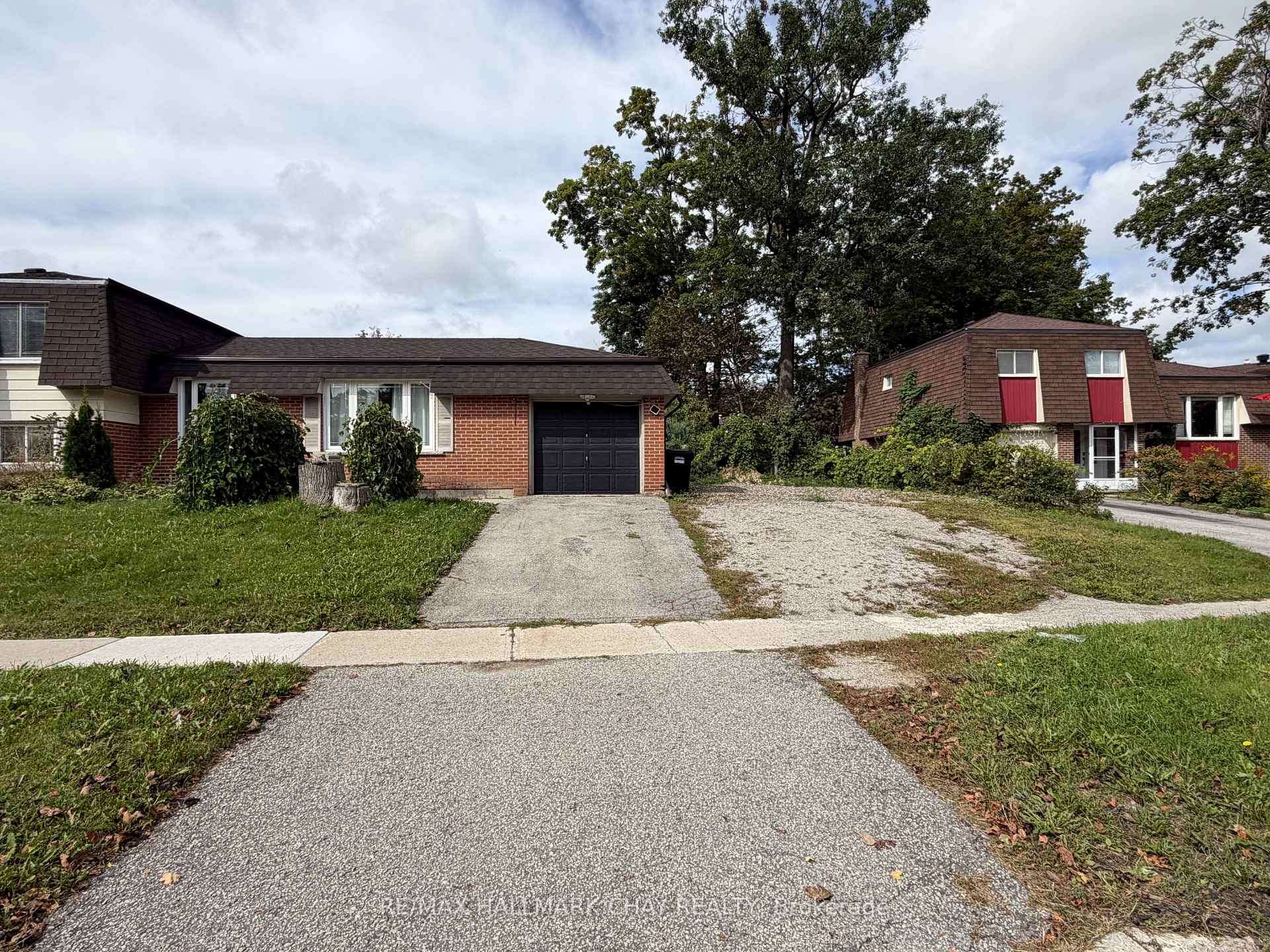 Photo 2 of 2 Birchwood Drive, Barrie, Cundles East — HOMEH