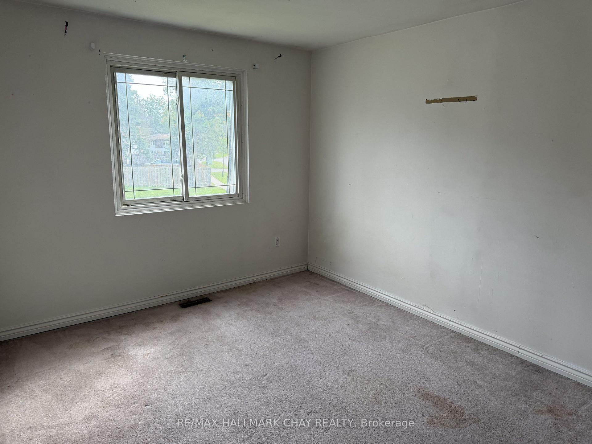 Photo 20 of 2 Birchwood Drive, Barrie, Cundles East — HOMEH