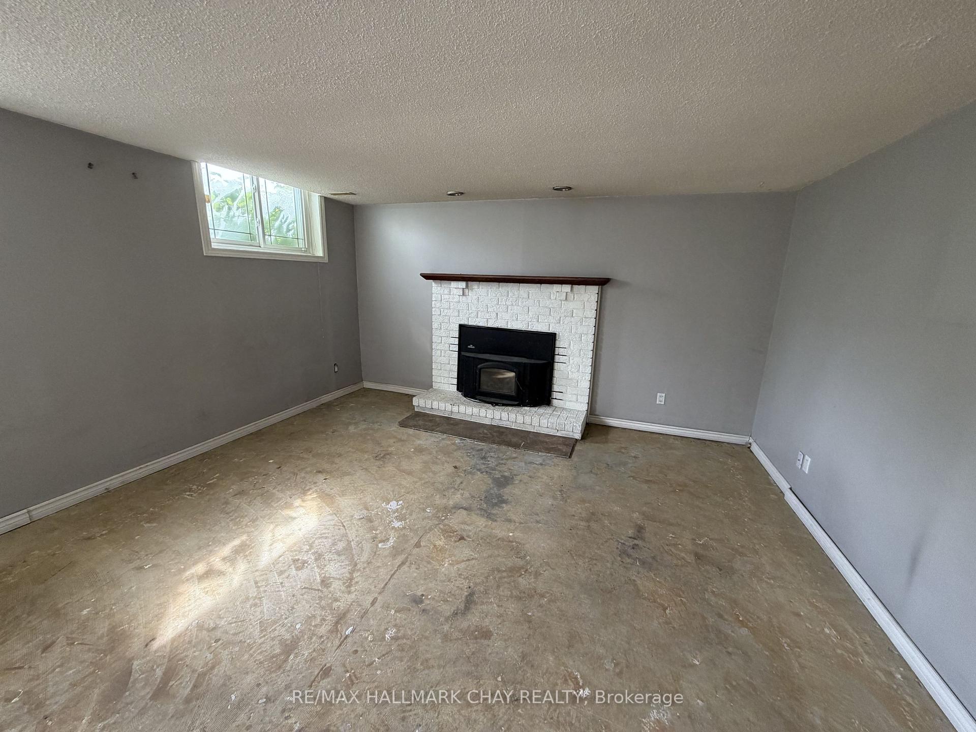 Photo 24 of 2 Birchwood Drive, Barrie, Cundles East — HOMEH
