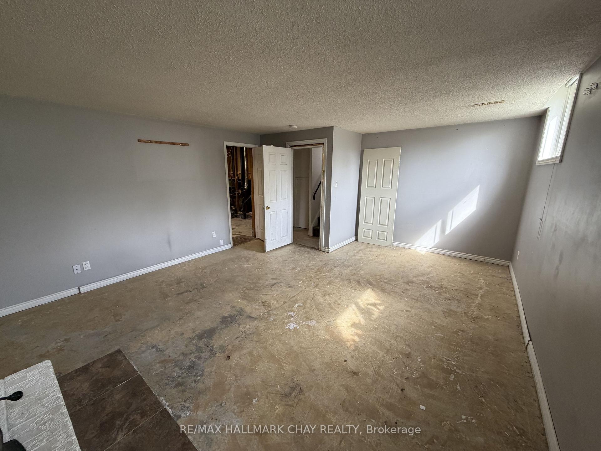 Photo 25 of 2 Birchwood Drive, Barrie, Cundles East — HOMEH