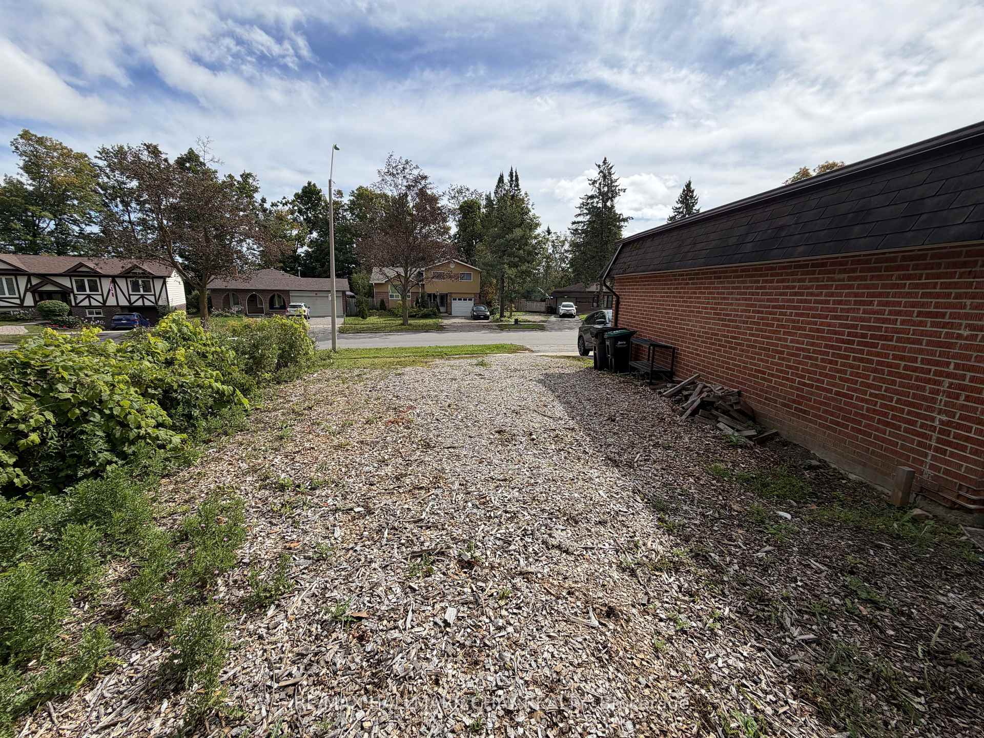 Photo 33 of 2 Birchwood Drive, Barrie, Cundles East — HOMEH