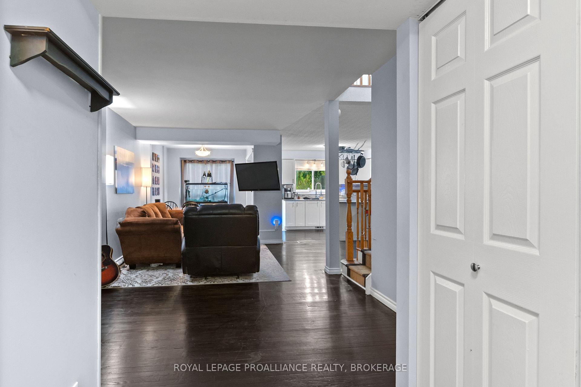 Photo 3 of 392 Davis Drive, Kingston, East Gardiners Rd — HOMEH