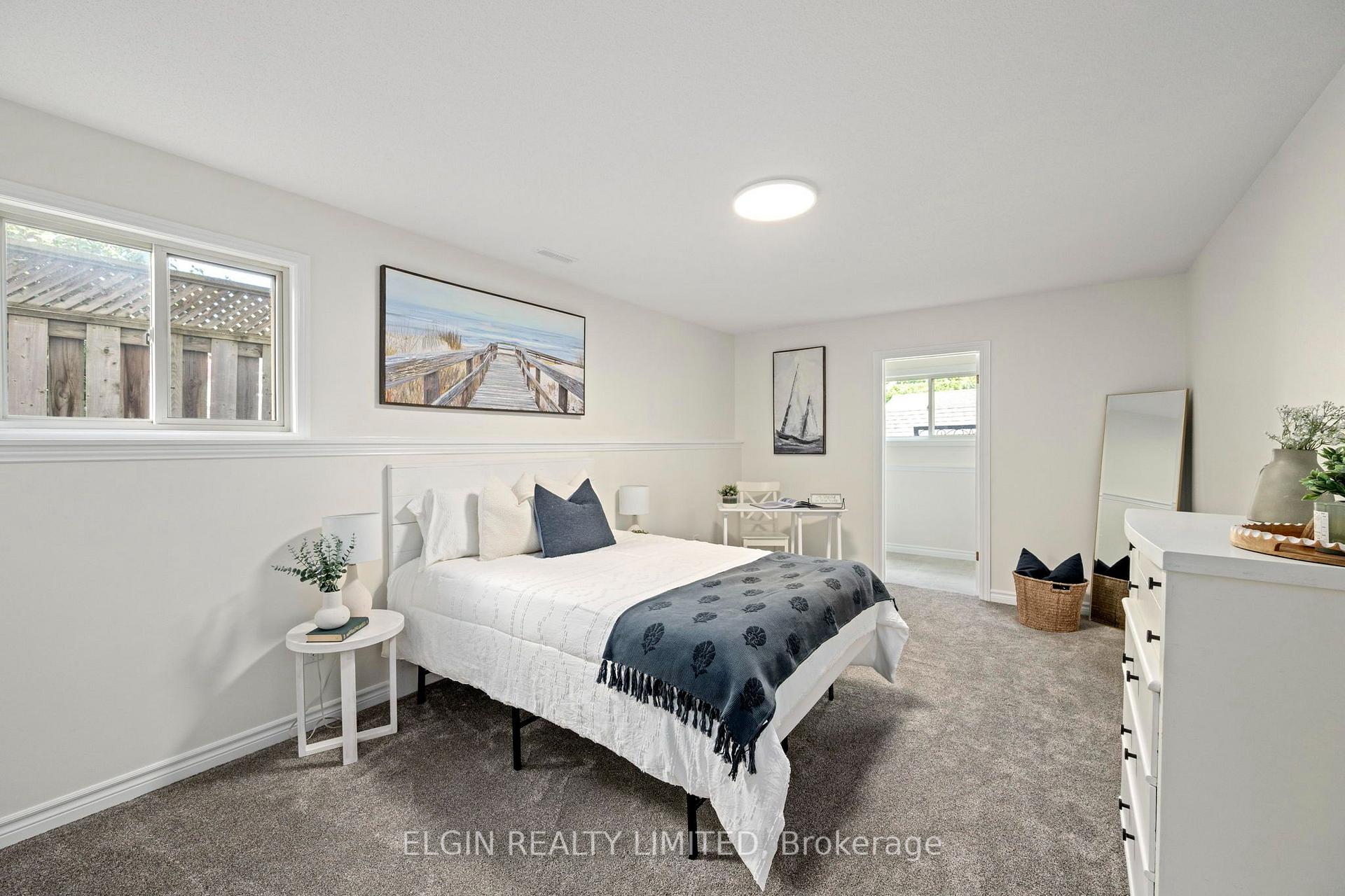 Photo 19 of 52 Oldewood Crescent, St. Thomas — HOMEH
