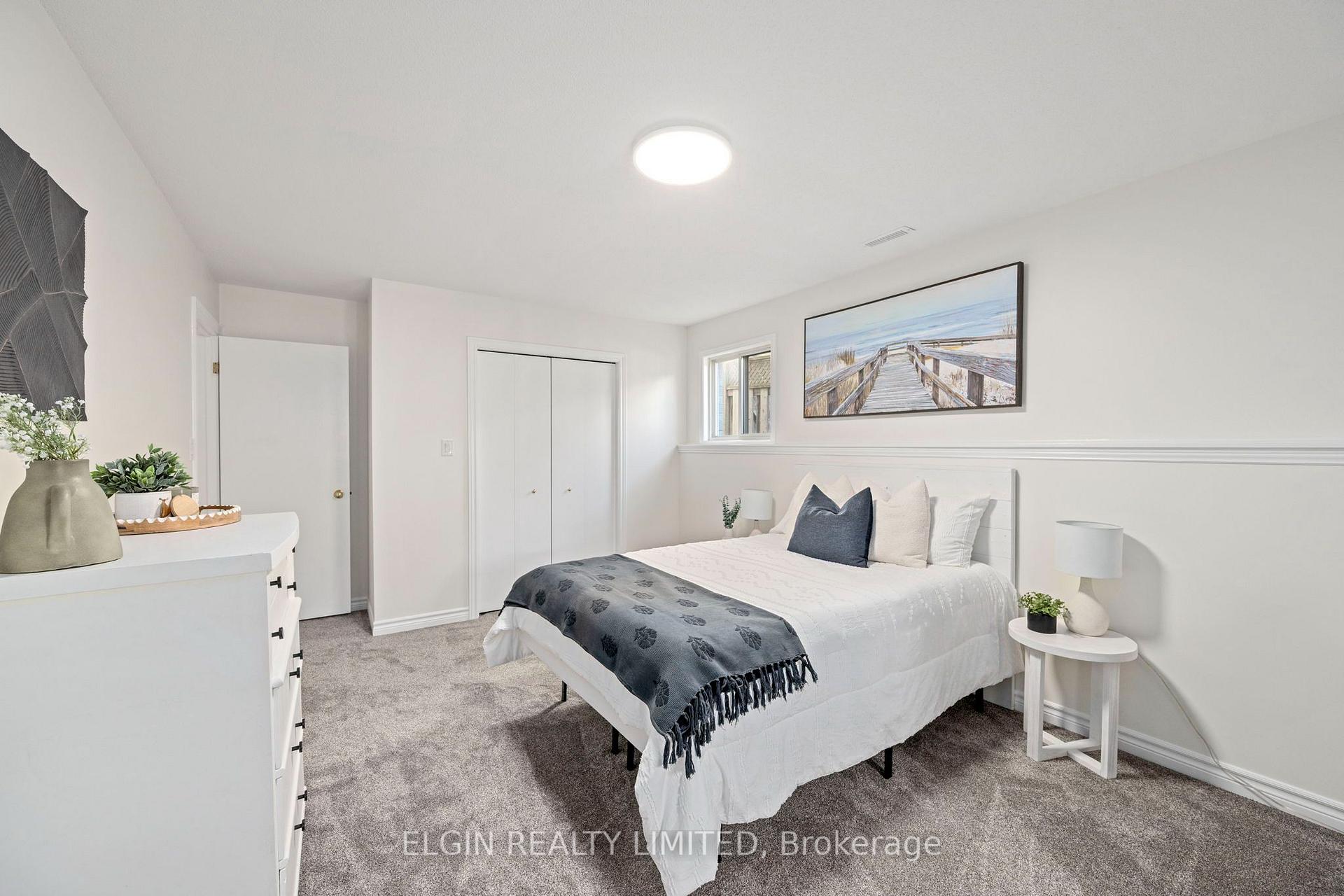 Photo 21 of 52 Oldewood Crescent, St. Thomas — HOMEH
