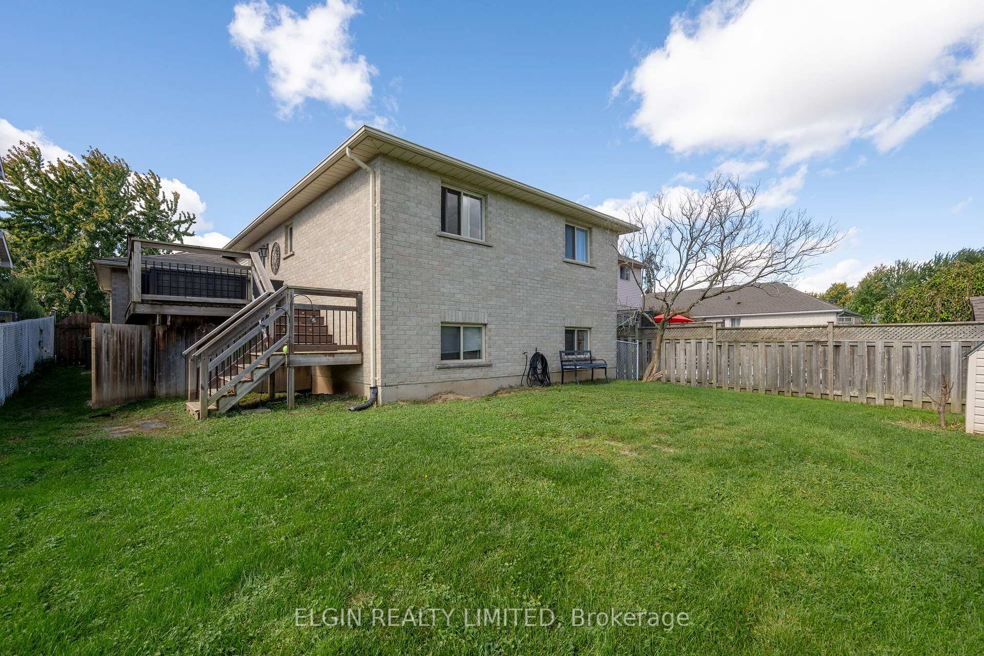 Photo 27 of 52 Oldewood Crescent, St. Thomas — HOMEH