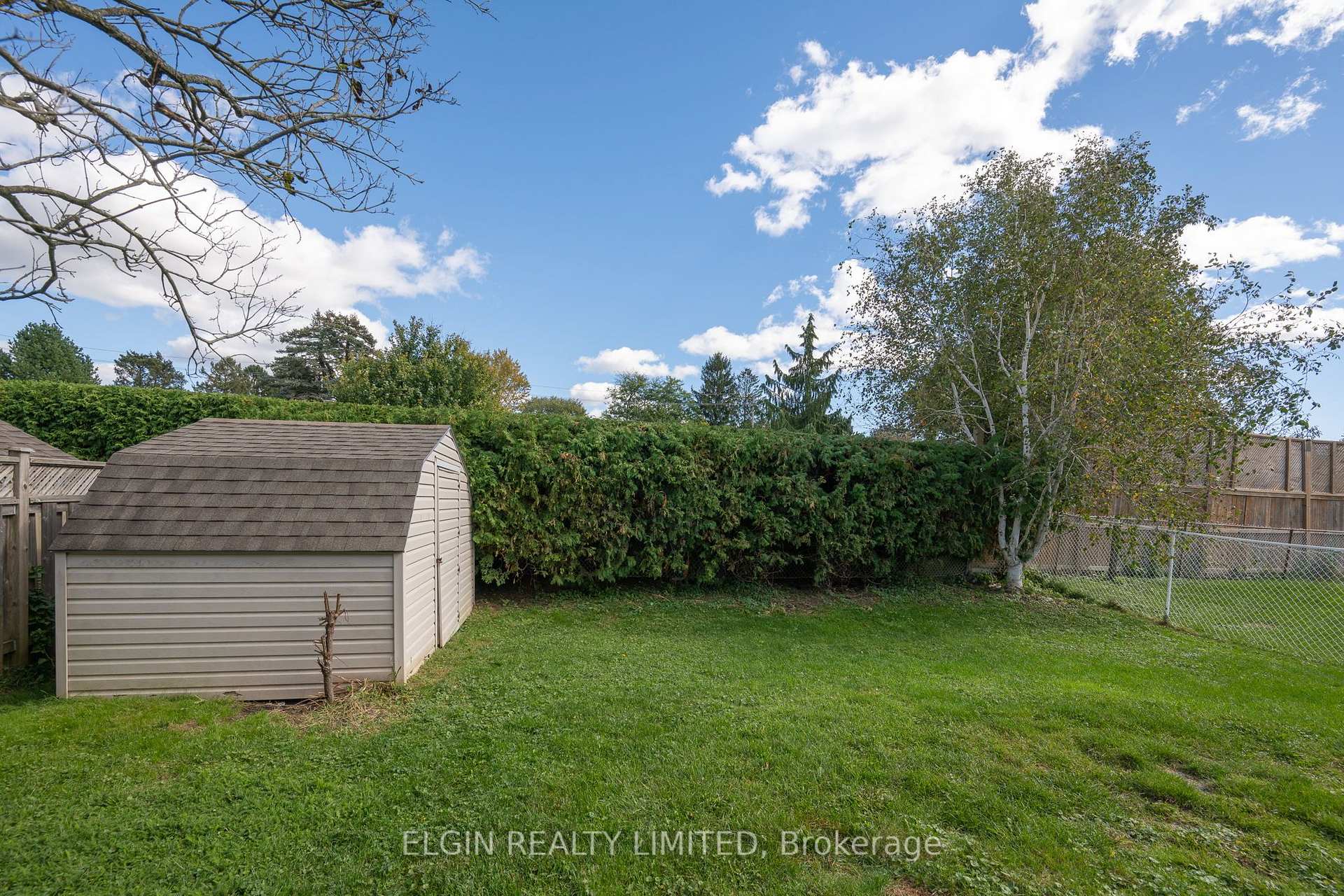 Photo 29 of 52 Oldewood Crescent, St. Thomas — HOMEH