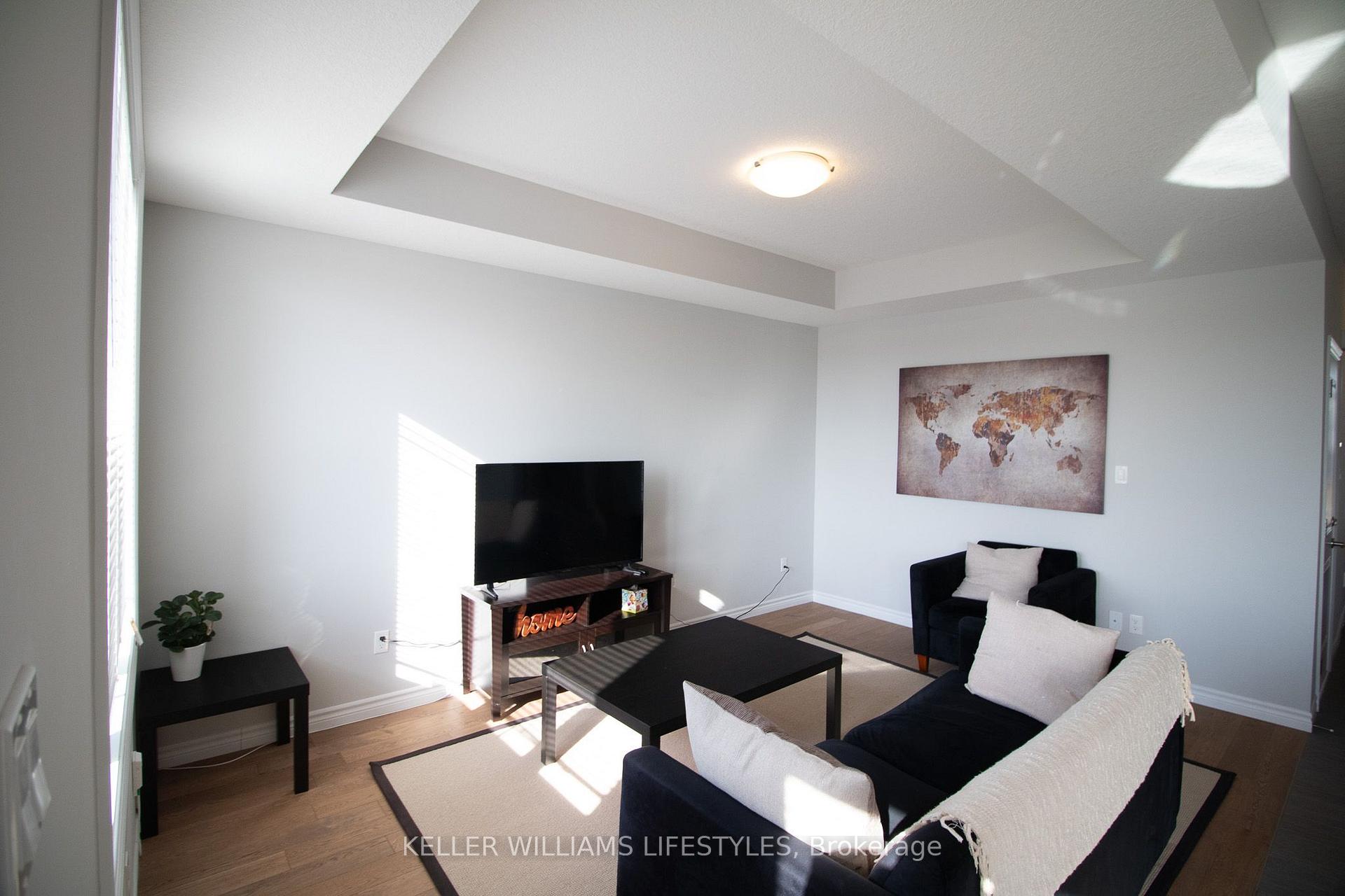 Photo 10 of 1866 Finley Crescent, London, North I — HOMEH