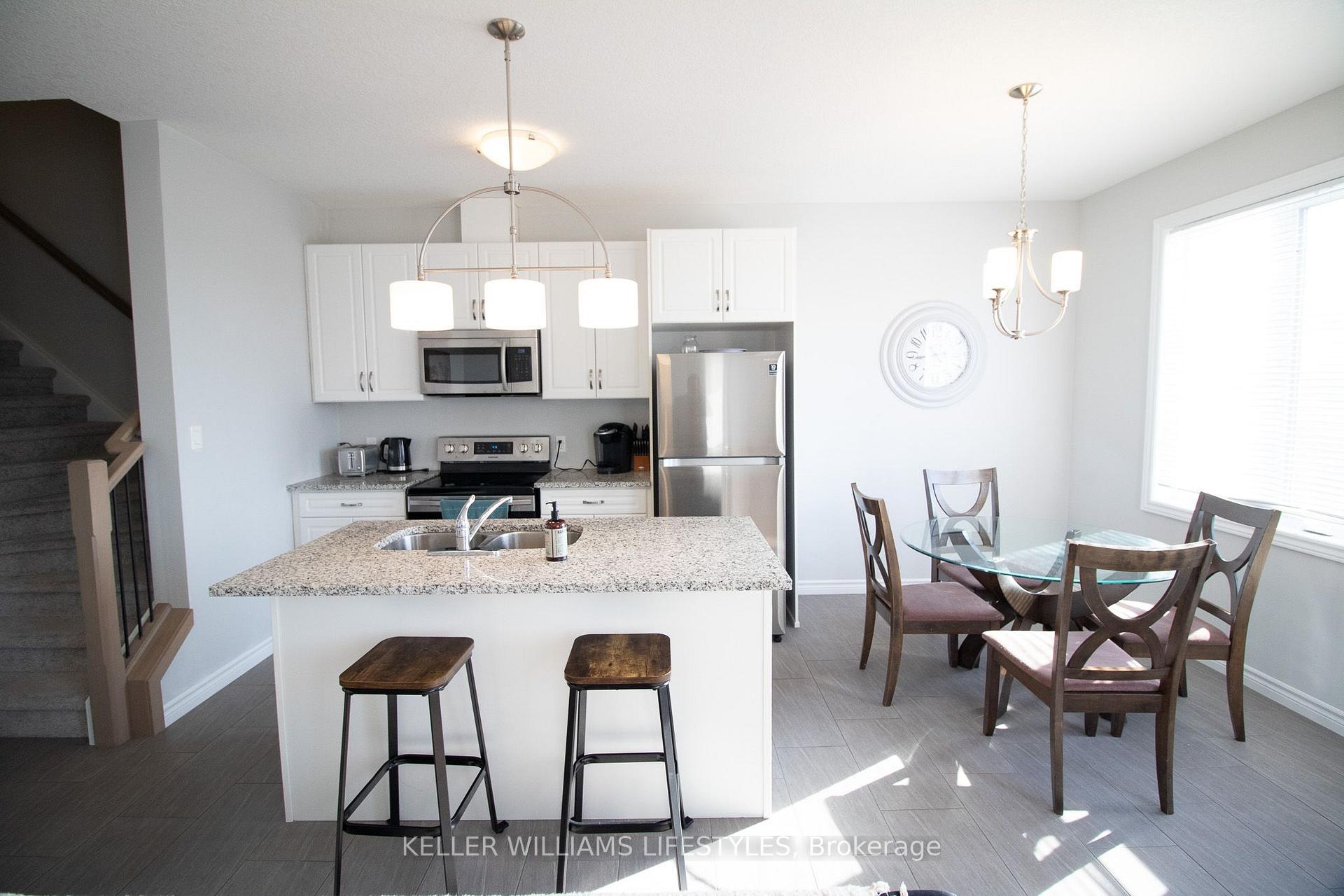 Photo 12 of 1866 Finley Crescent, London, North I — HOMEH