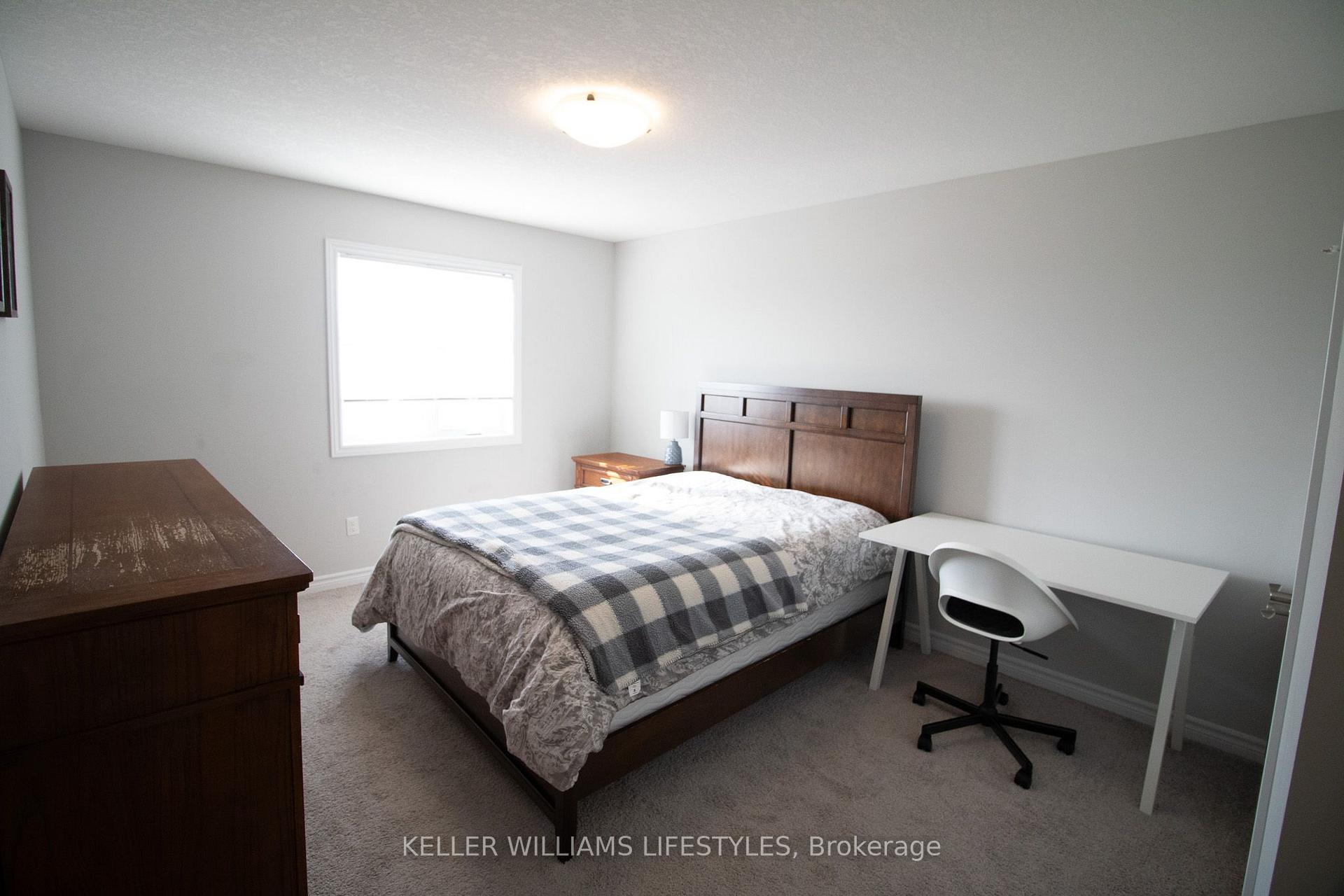 Photo 26 of 1866 Finley Crescent, London, North I — HOMEH