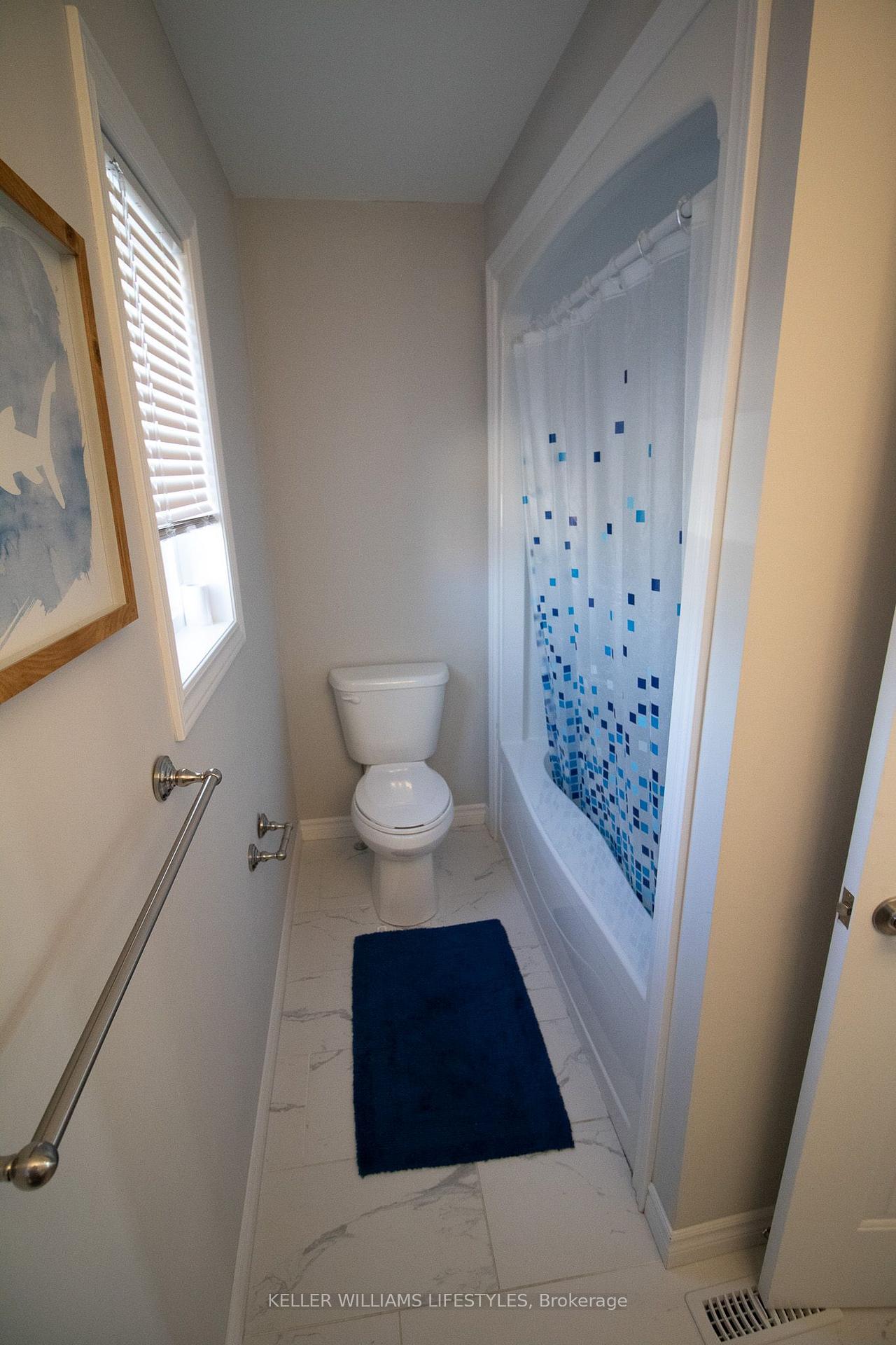 Photo 37 of 1866 Finley Crescent, London, North I — HOMEH