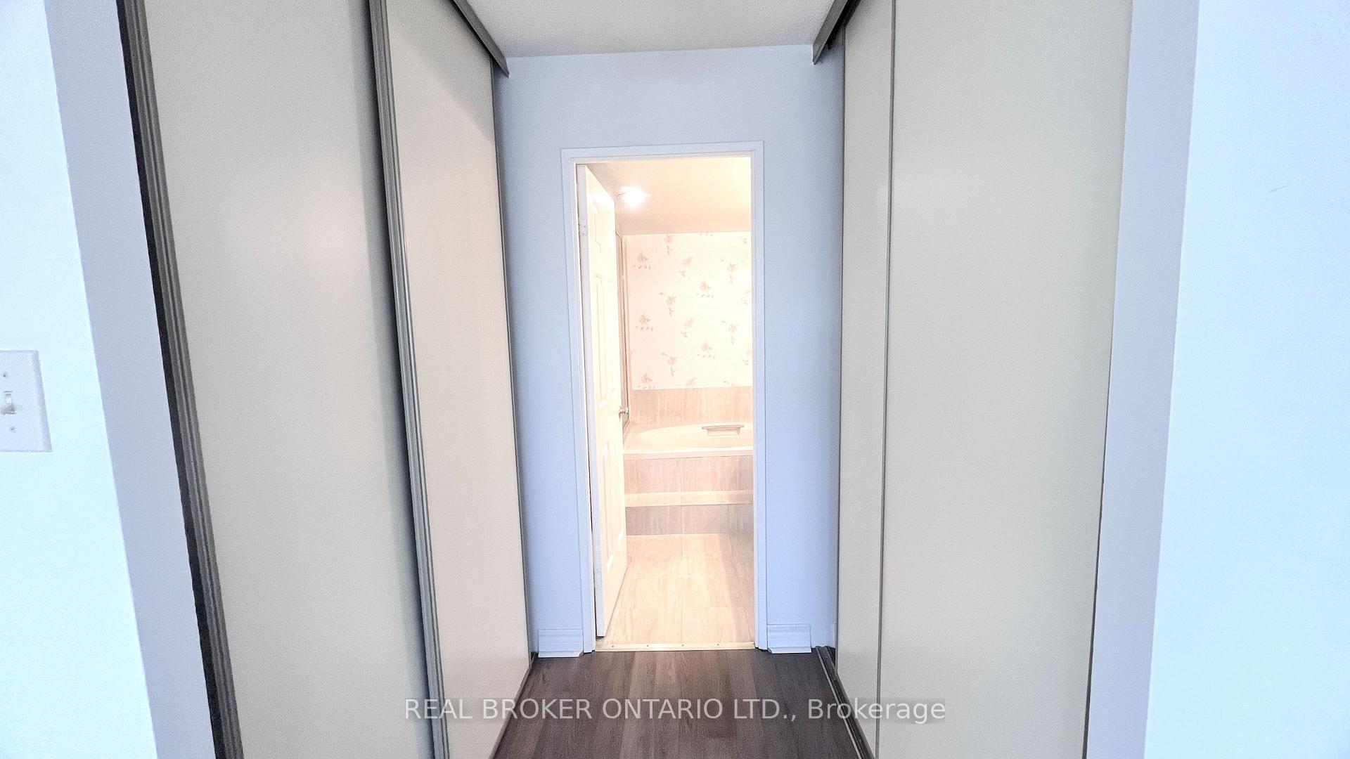 Photo 15 of Unit 509, 333 Clark Avenue W, Vaughan, Crestwood-Springfarm-Yorkhill — HOMEH