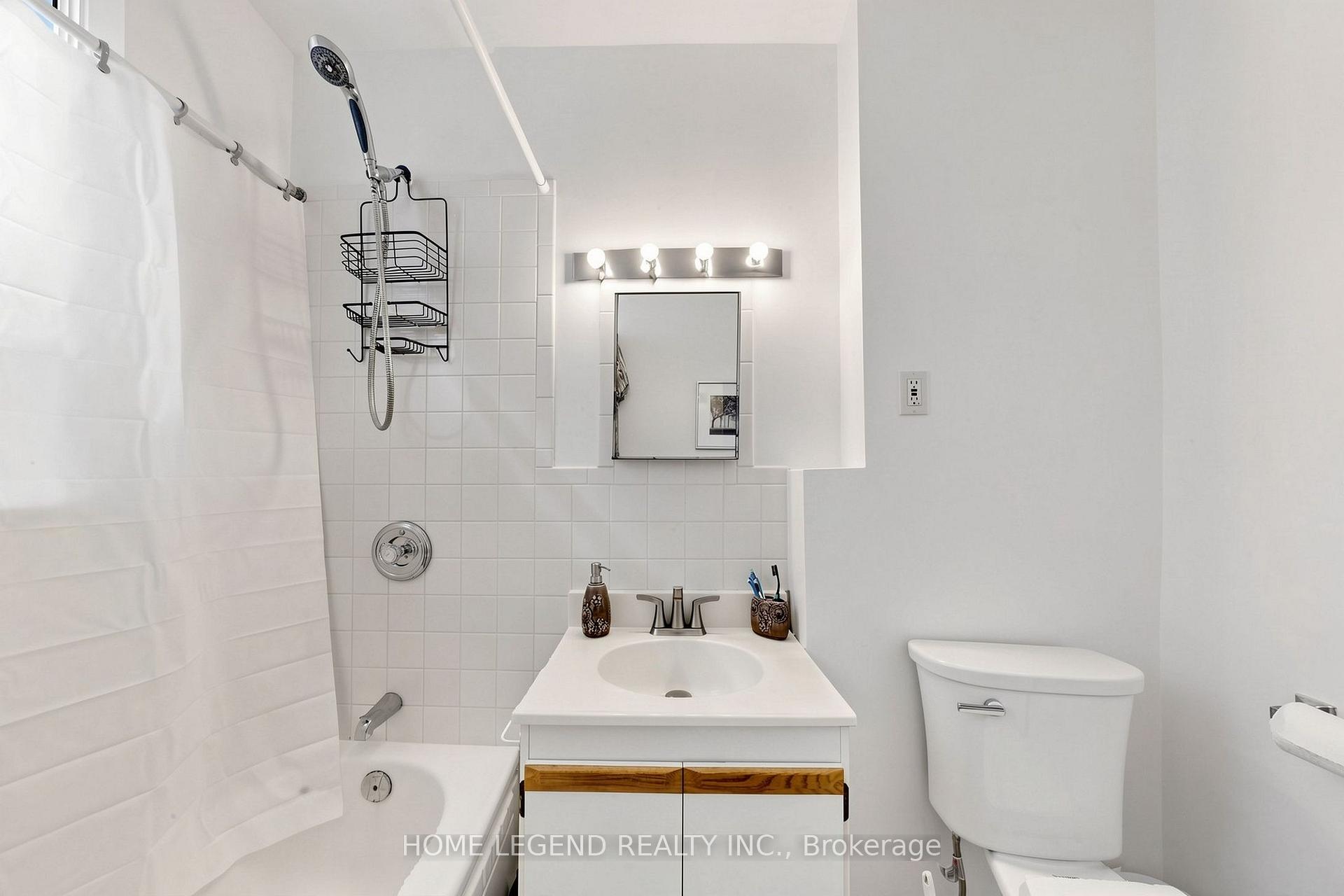 Photo 13 of 605 Rhodes Avenue, Toronto, Greenwood-Coxwell — HOMEH