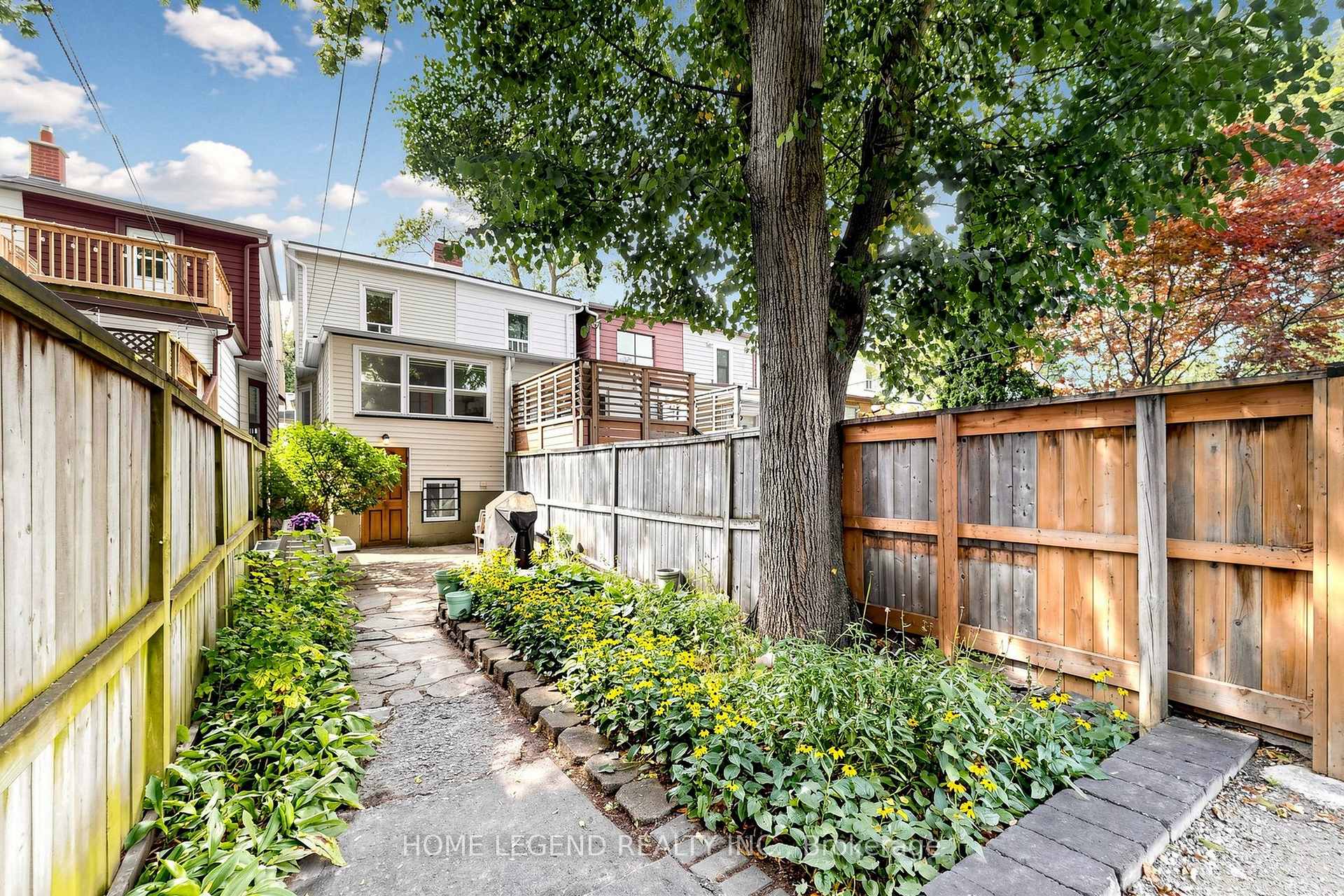 Photo 23 of 605 Rhodes Avenue, Toronto, Greenwood-Coxwell — HOMEH