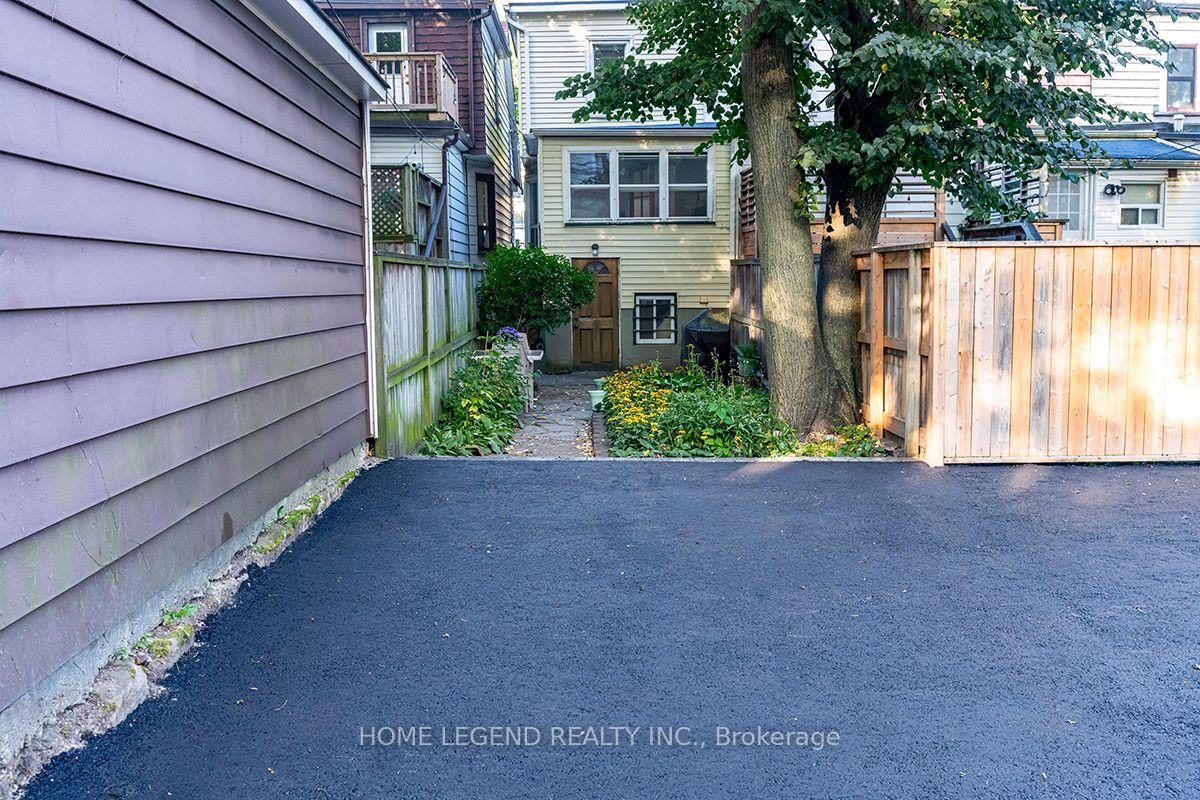 Photo 27 of 605 Rhodes Avenue, Toronto, Greenwood-Coxwell — HOMEH