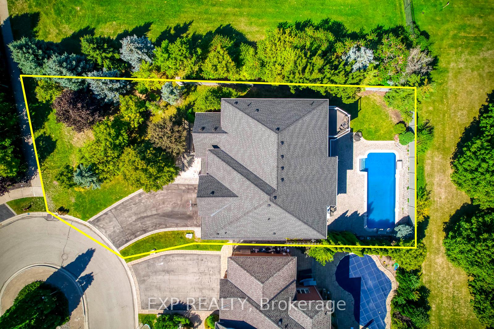 Photo 5 of 530 Golfview Court, Oakville, Glen Abbey — HOMEH