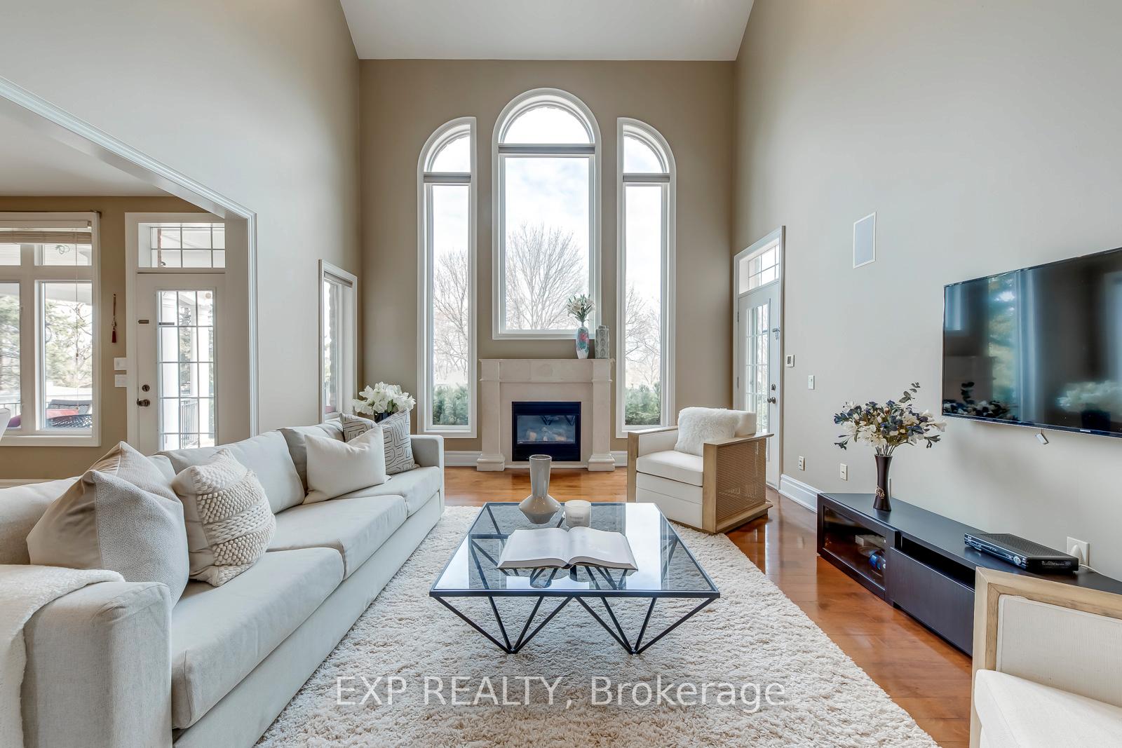 Photo 13 of 530 Golfview Court, Oakville, Glen Abbey — HOMEH