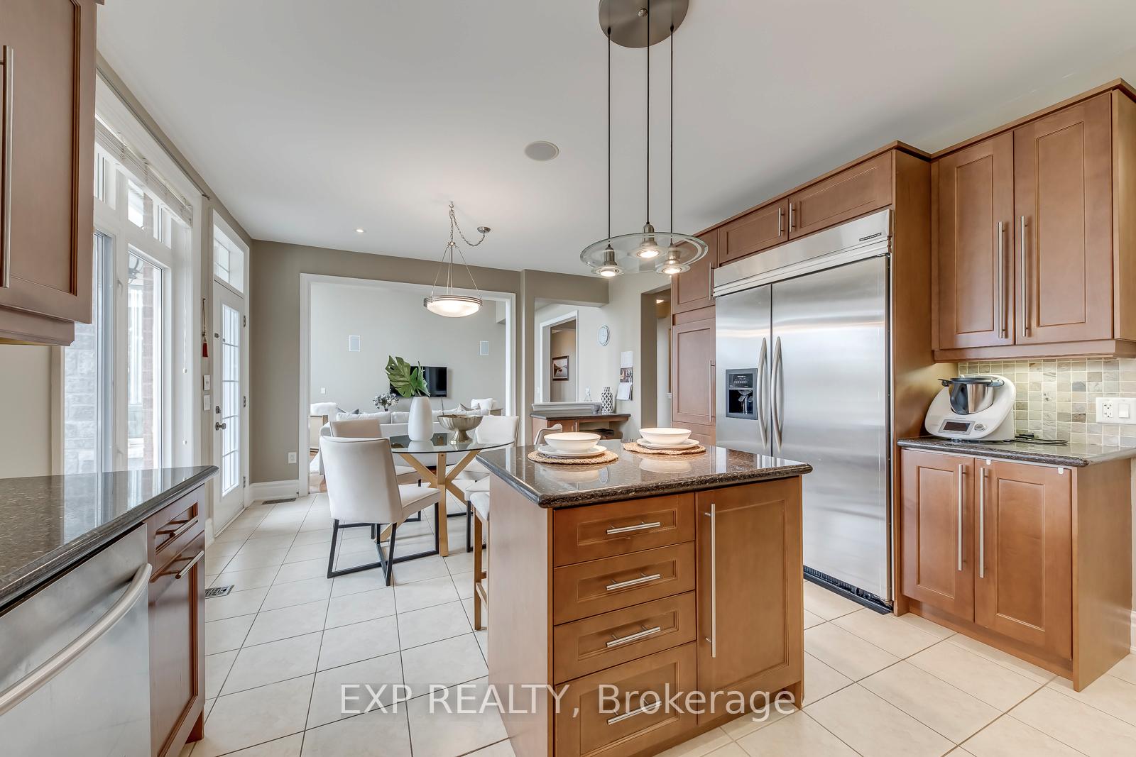 Photo 18 of 530 Golfview Court, Oakville, Glen Abbey — HOMEH