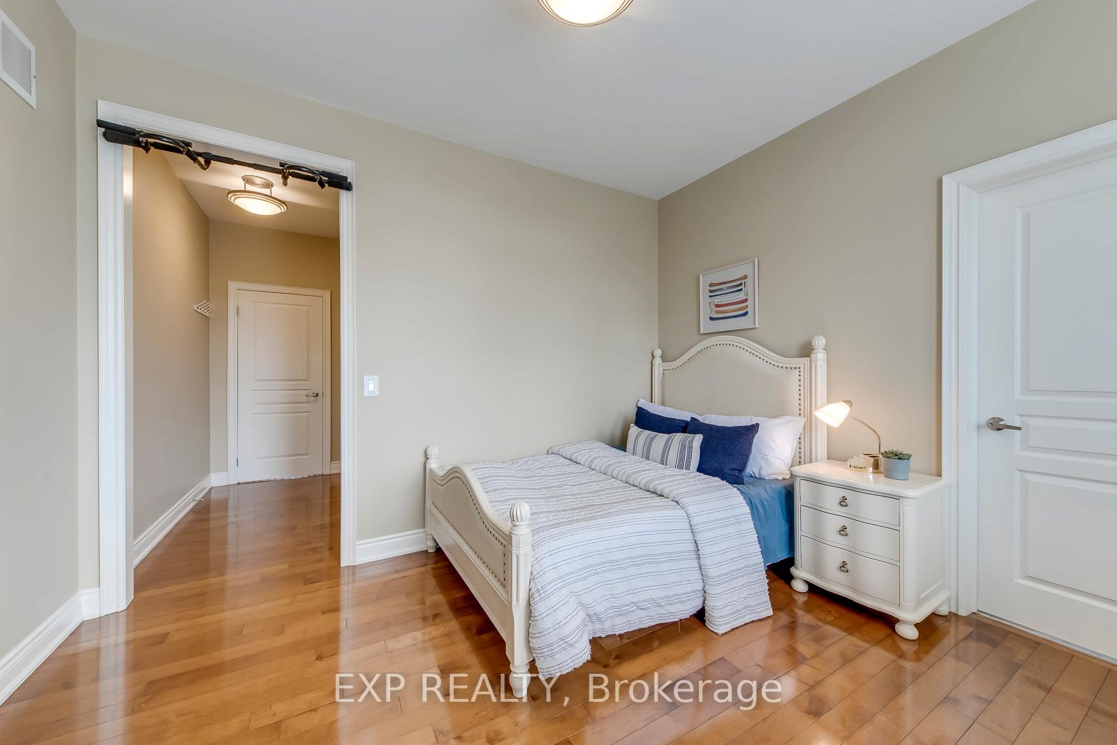Photo 36 of 530 Golfview Court, Oakville, Glen Abbey — HOMEH