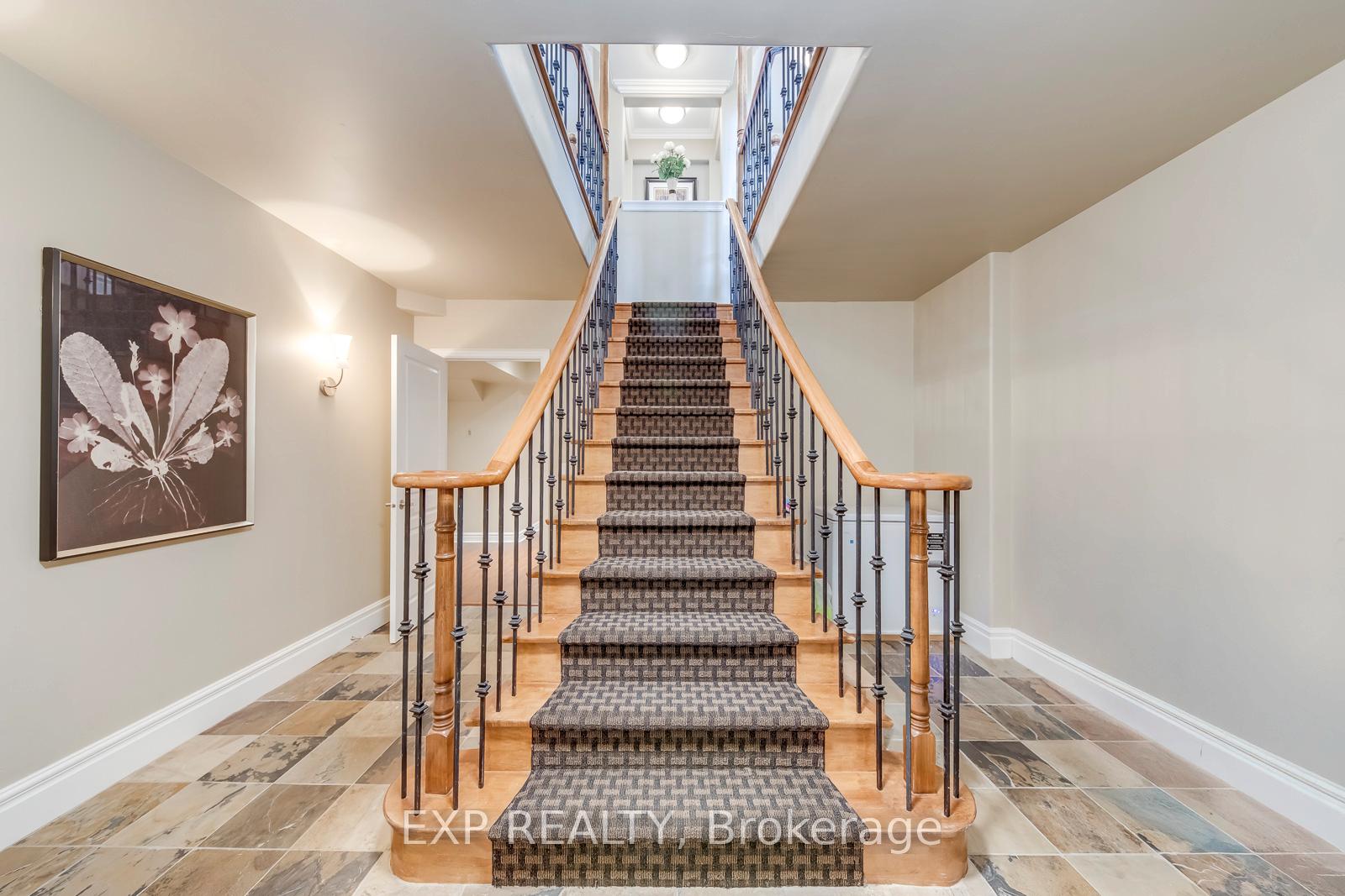 Photo 37 of 530 Golfview Court, Oakville, Glen Abbey — HOMEH