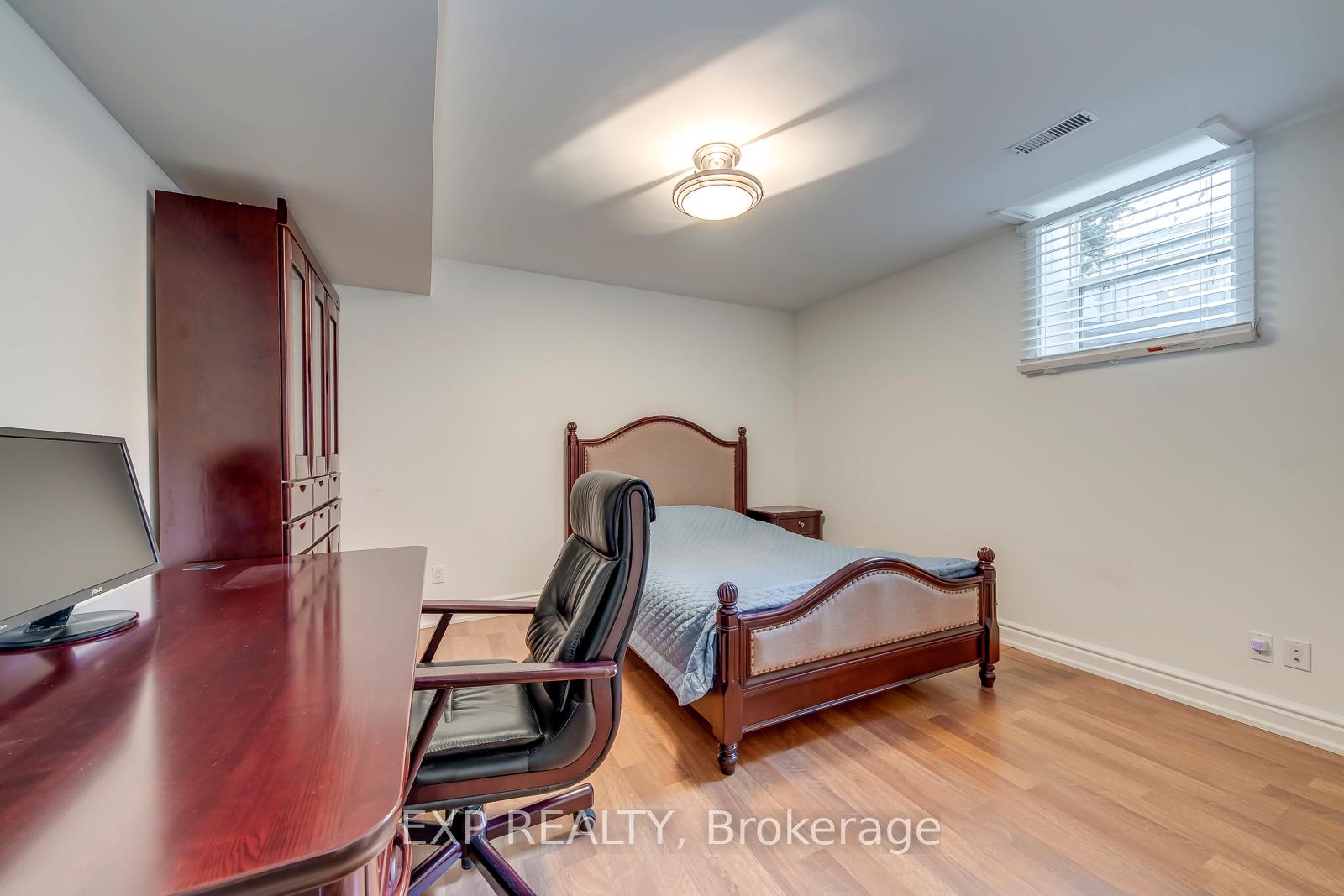 Photo 40 of 530 Golfview Court, Oakville, Glen Abbey — HOMEH