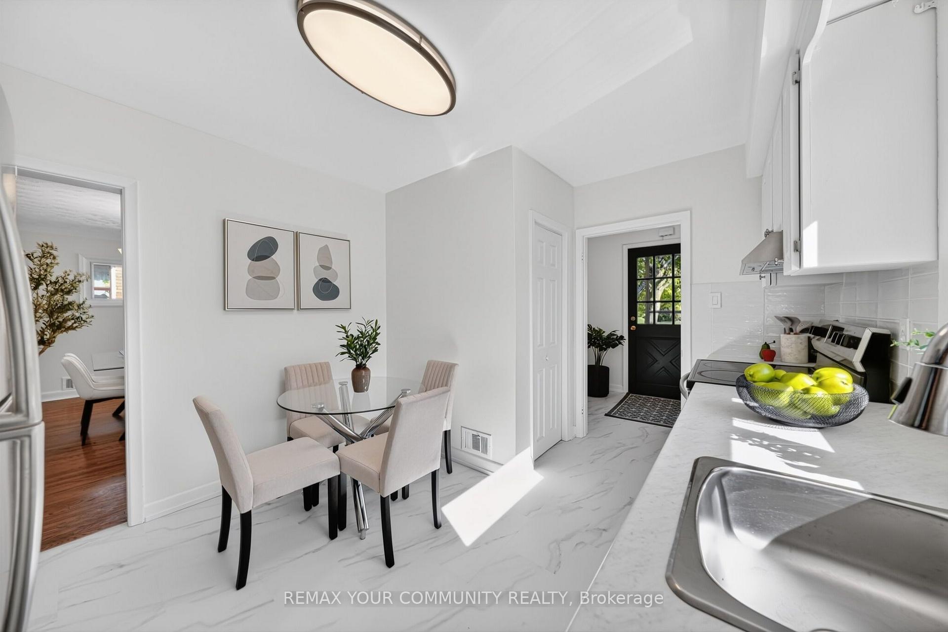 Photo 4 of 42 Beacon Road, Scarborough, Dorset Park — HOMEH