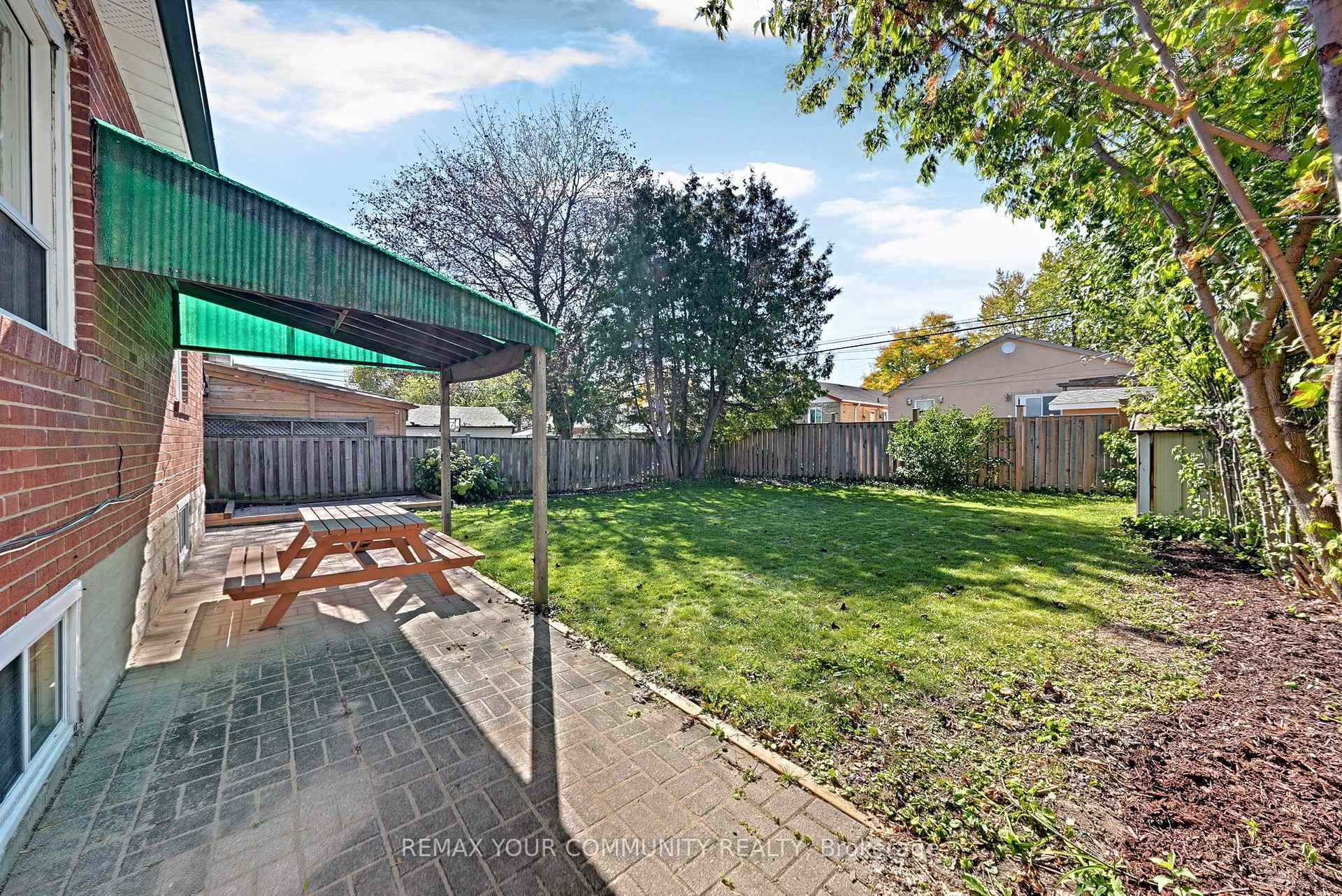 Photo 40 of 42 Beacon Road, Scarborough, Dorset Park — HOMEH