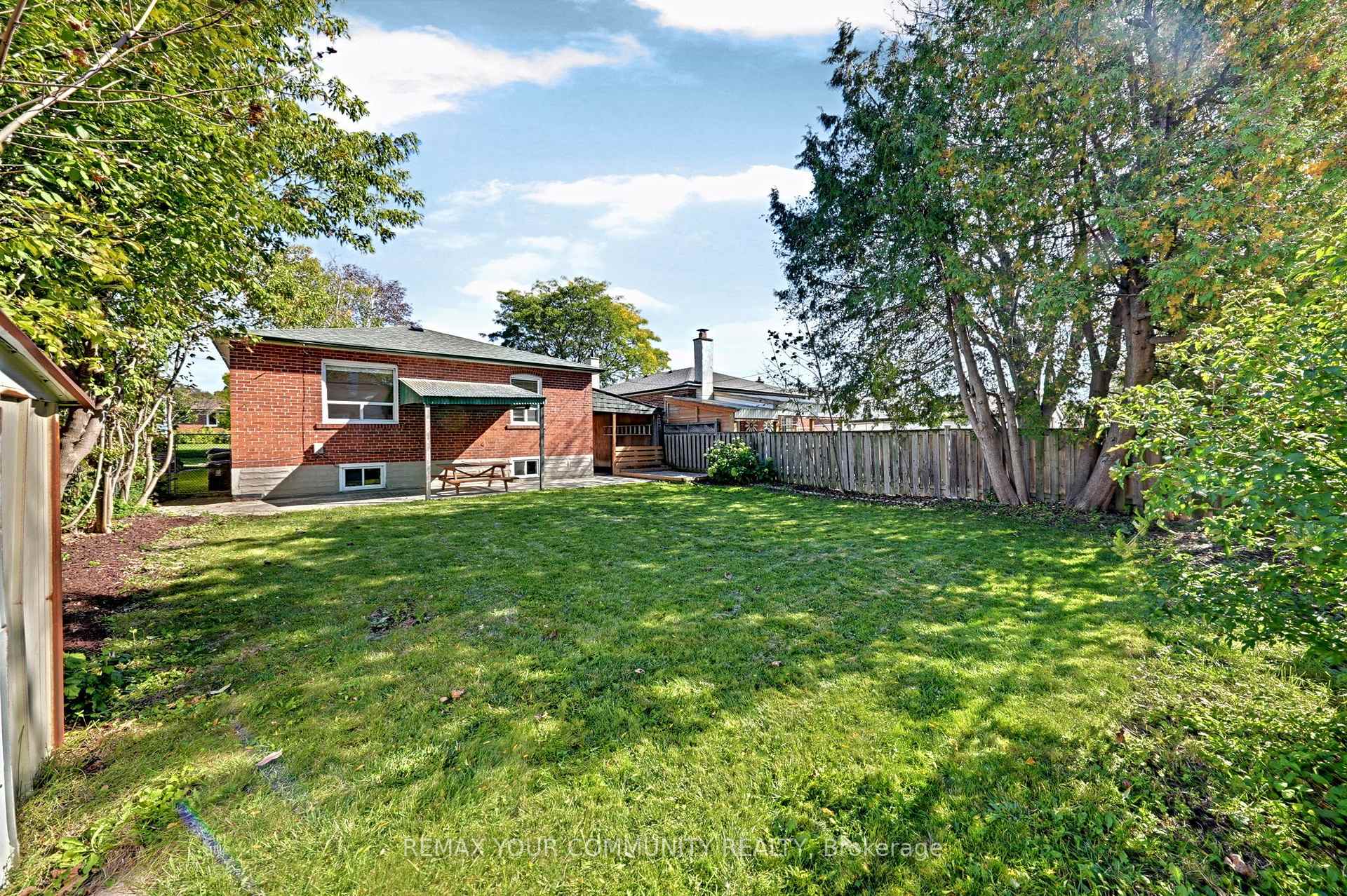 Photo 41 of 42 Beacon Road, Scarborough, Dorset Park — HOMEH
