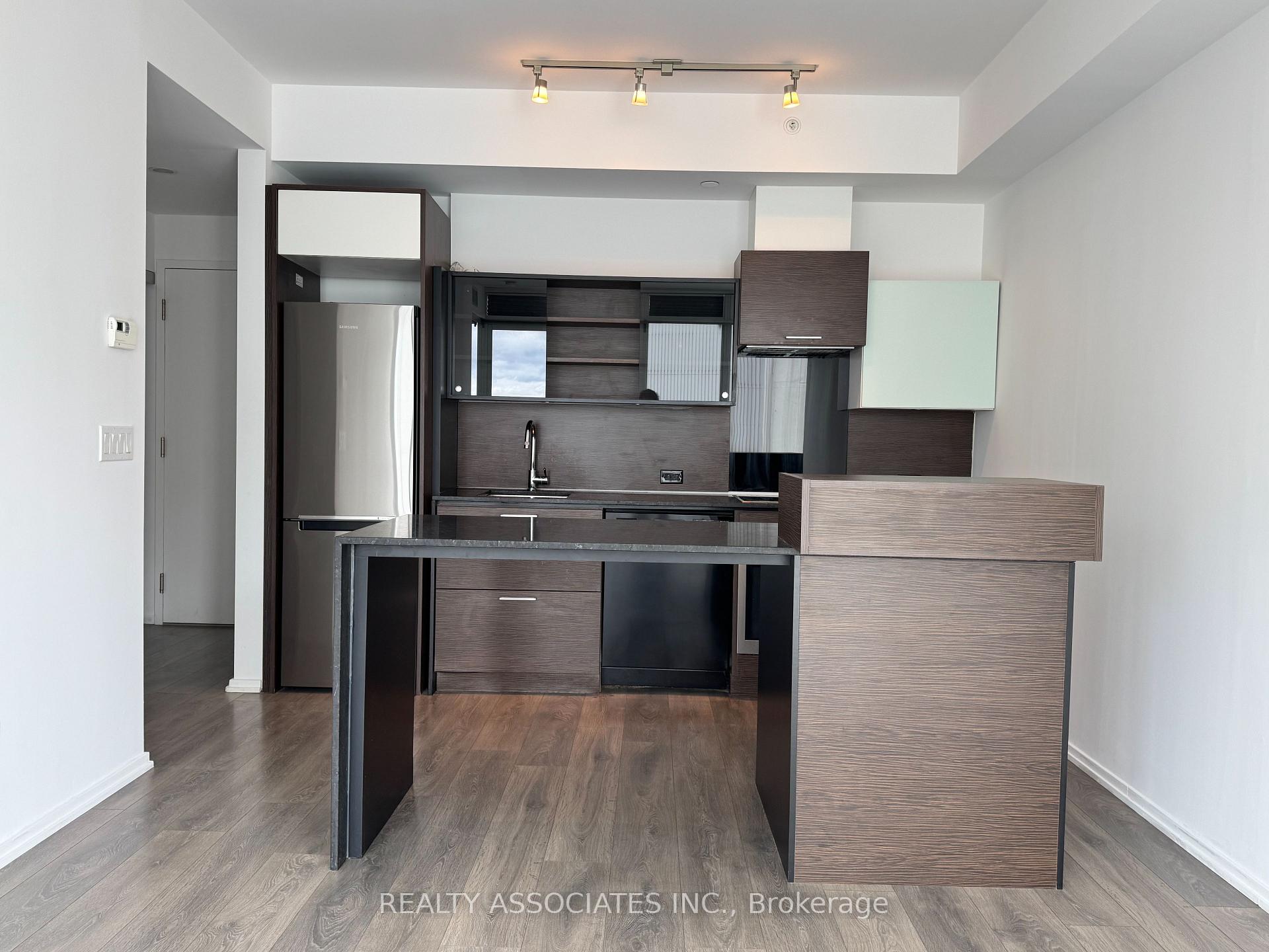 Photo 2 of Unit 1605, 75 St Nicholas Street, Toronto, Bay Street Corridor — HOMEH