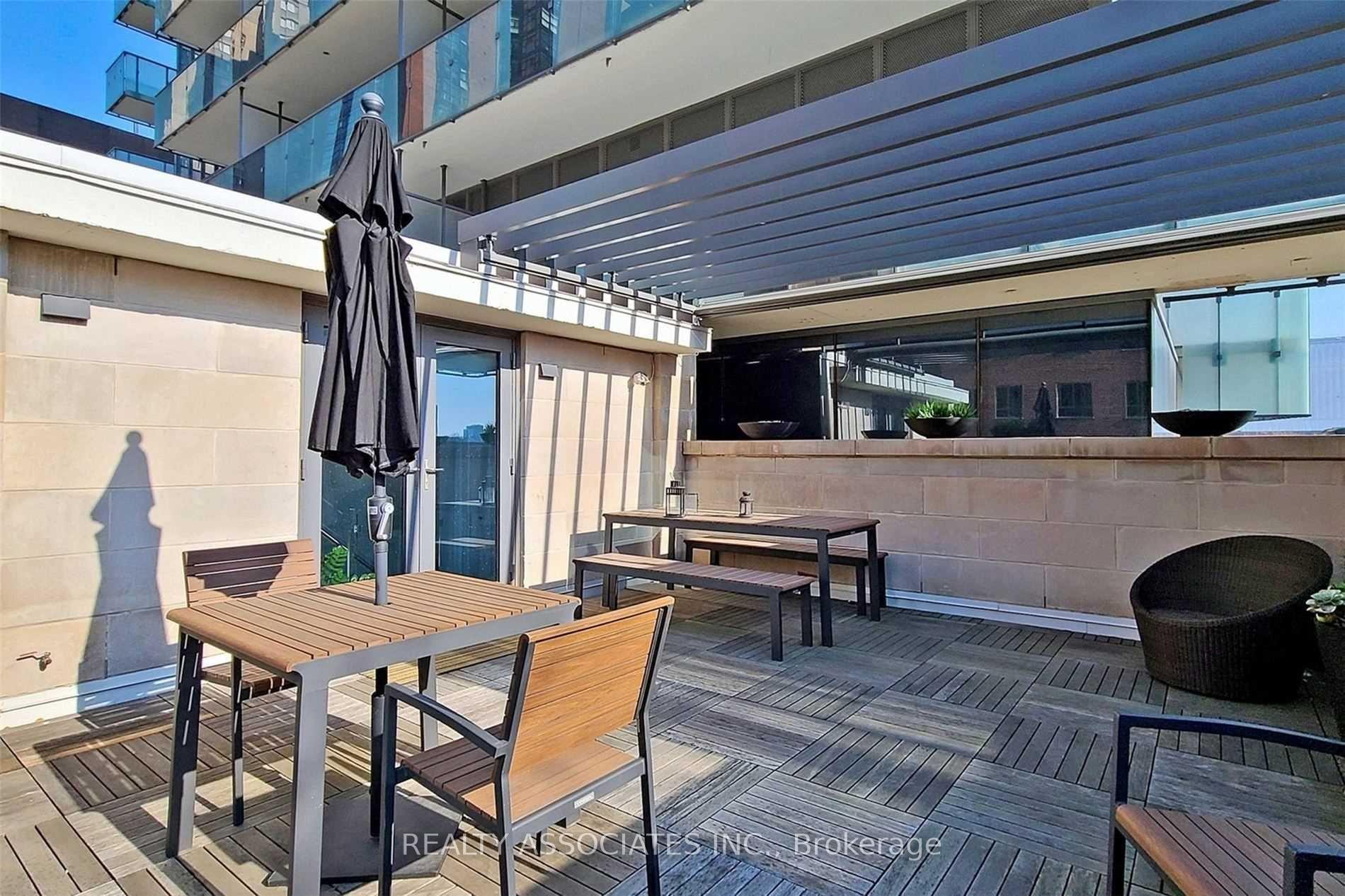 Photo 16 of Unit 1605, 75 St Nicholas Street, Toronto, Bay Street Corridor — HOMEH